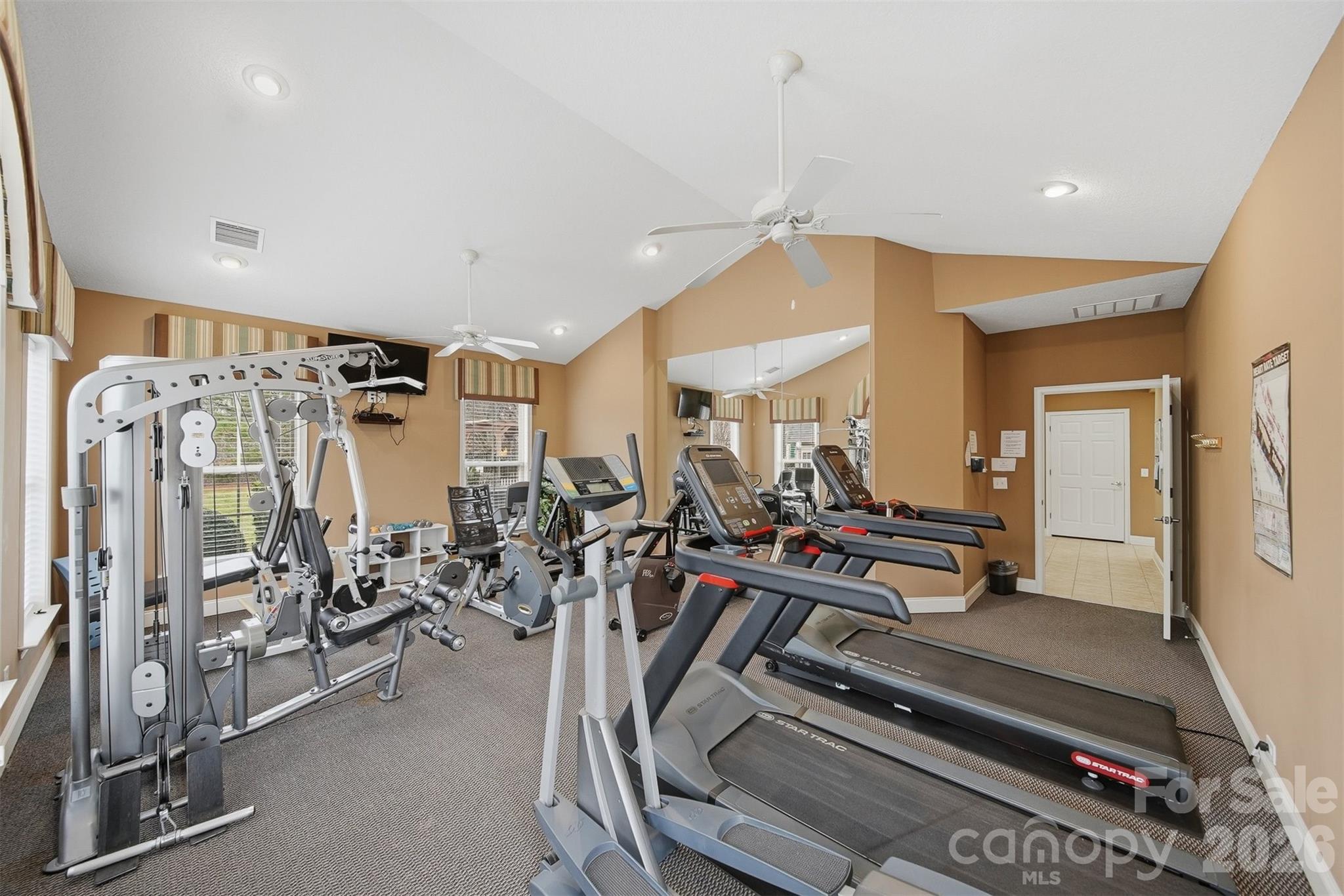 827d Wynnshire Drive 62 Property Photo 9