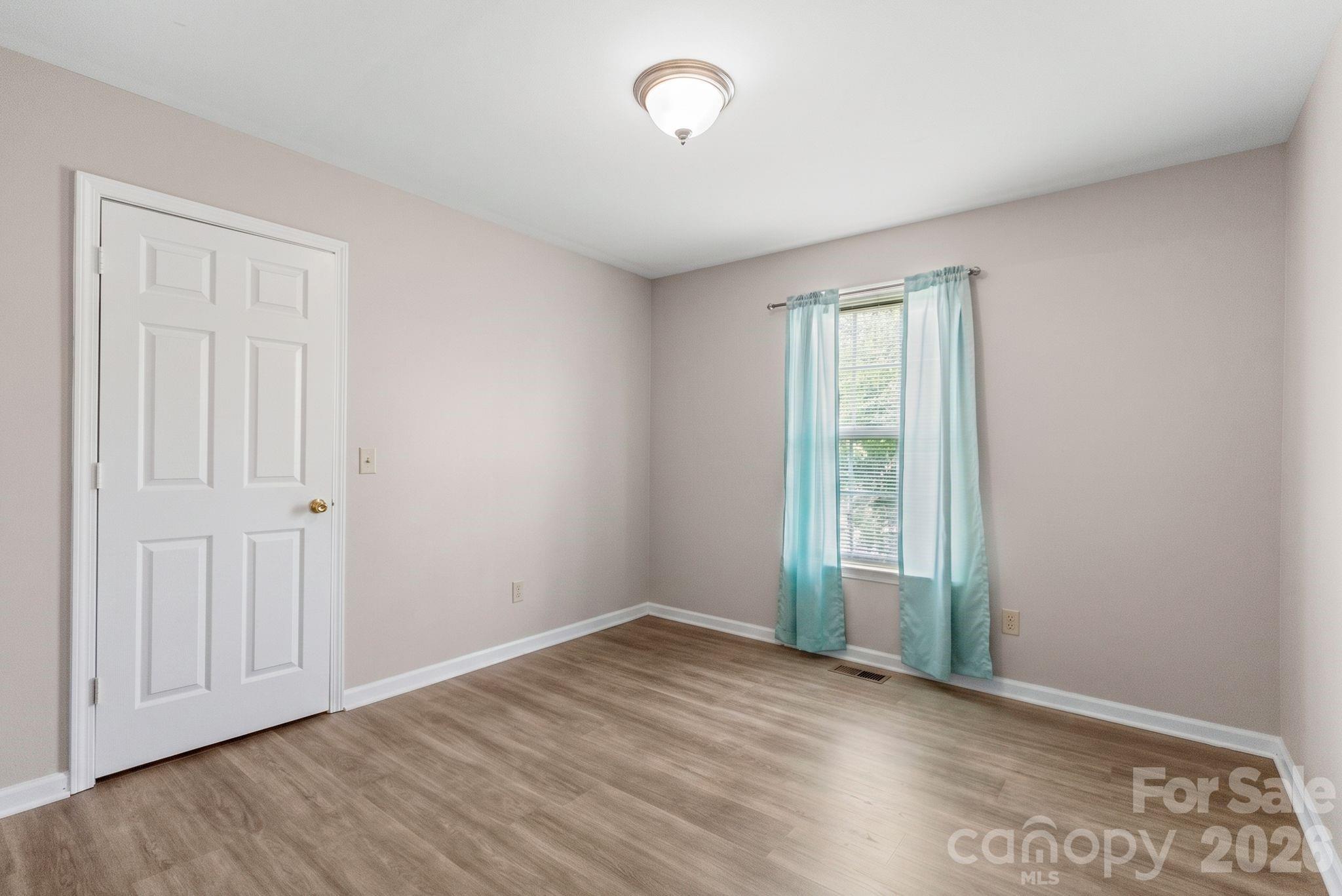 206 Oakland Avenue Property Photo 13