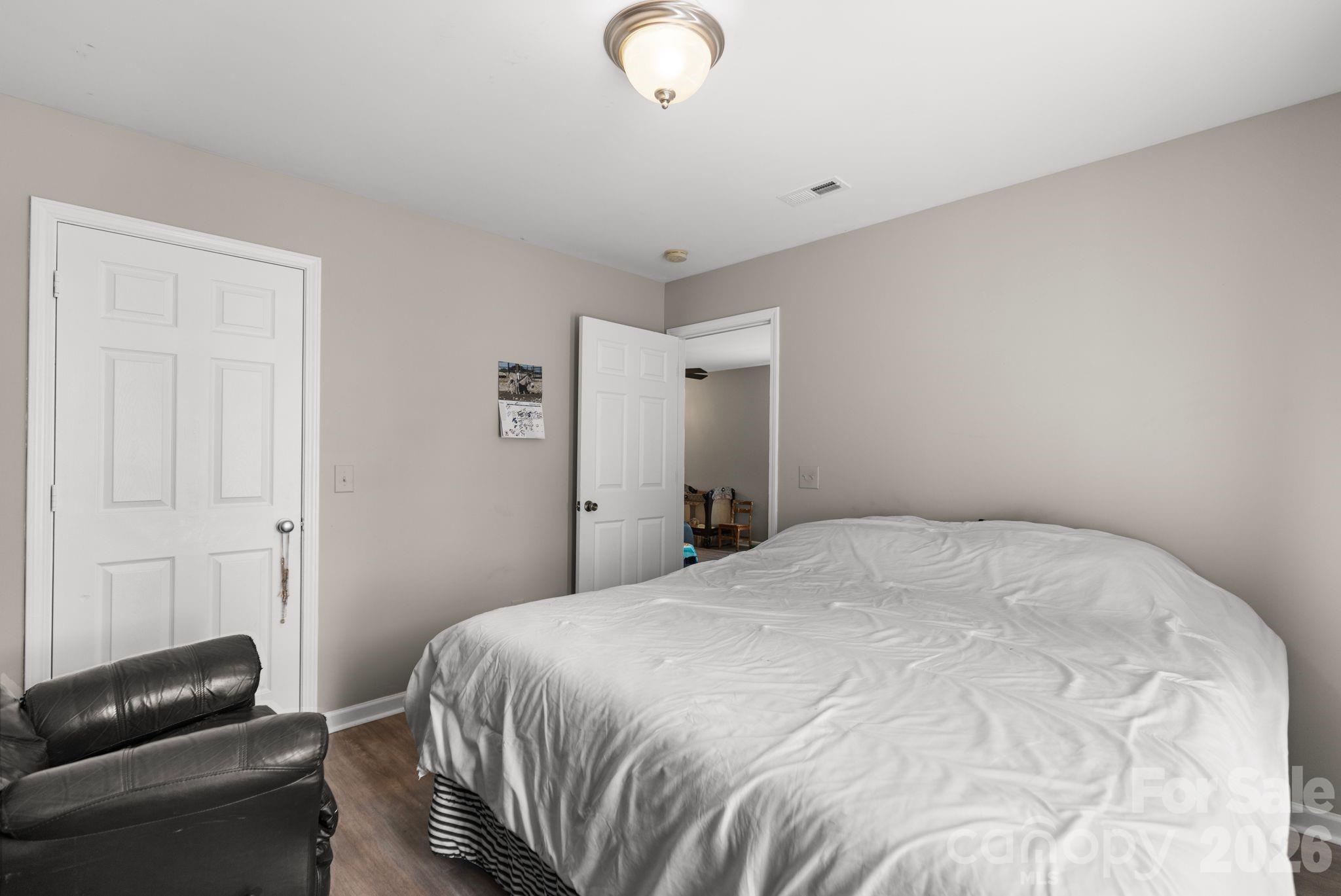 206 Oakland Avenue Property Photo 15