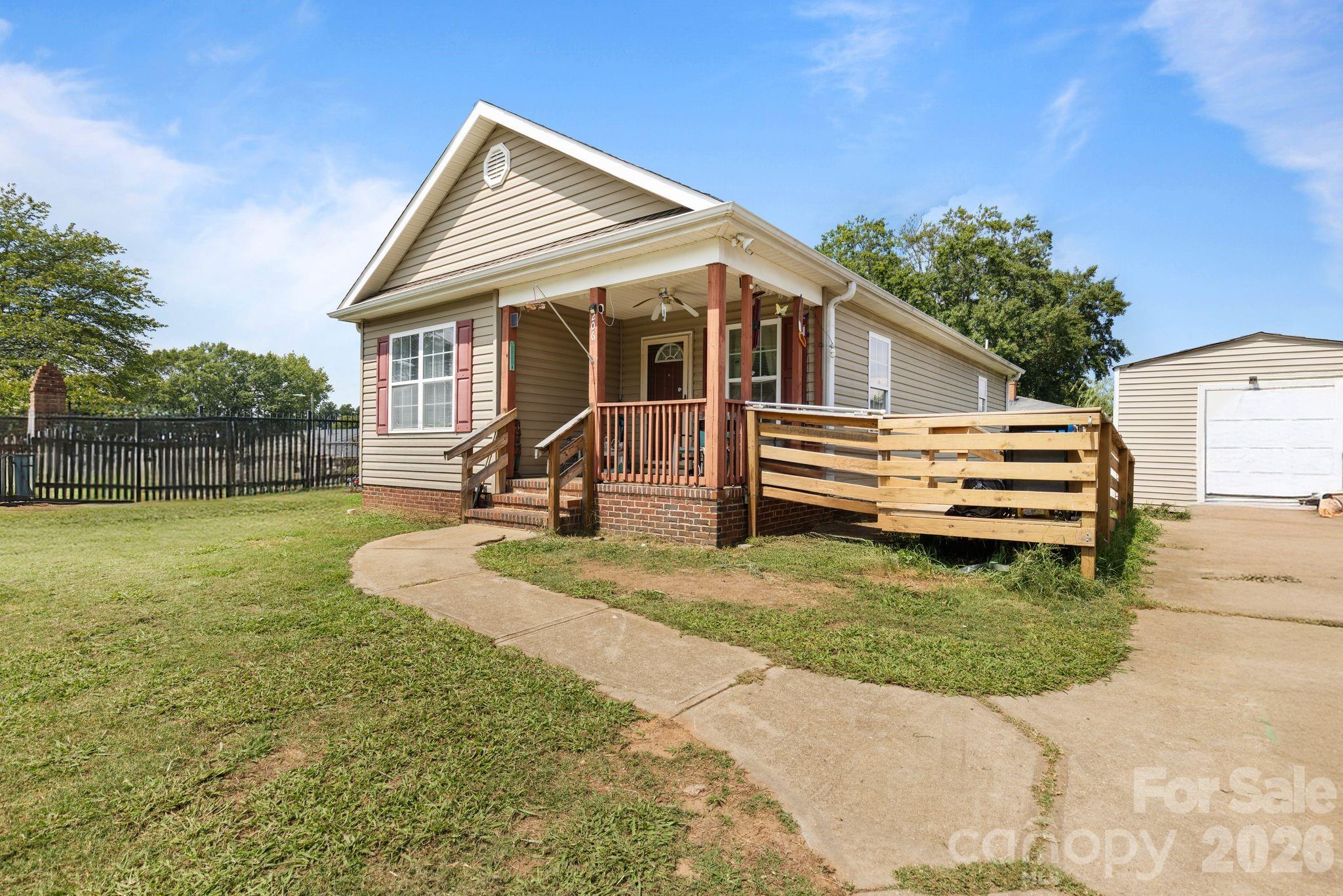 206 Oakland Avenue Property Photo 22