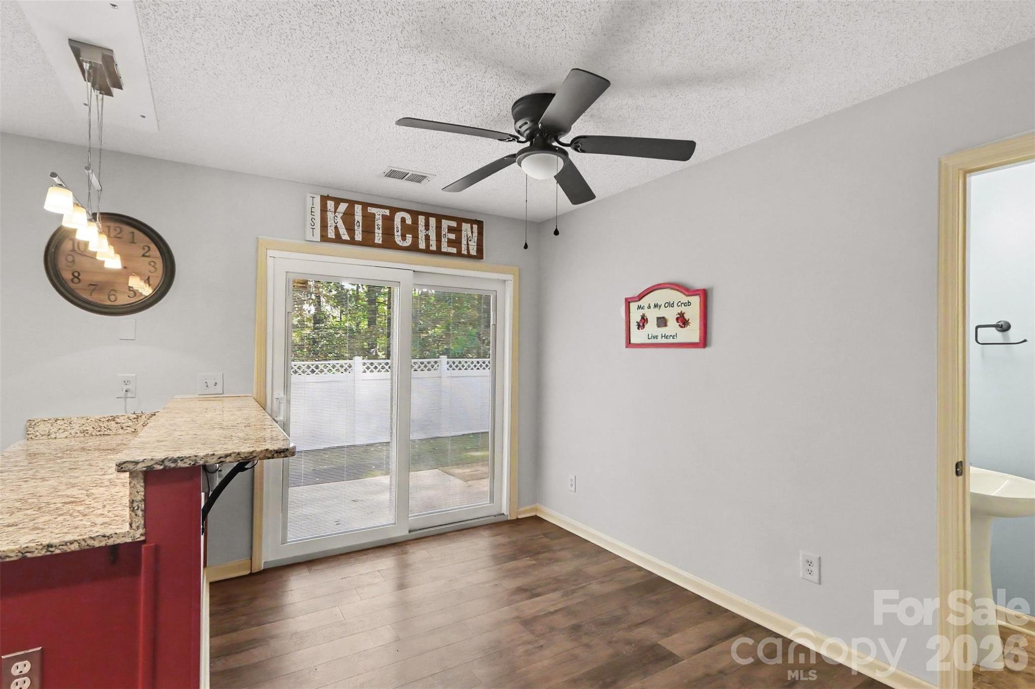 10150 Frosty Lane Property Photo 13