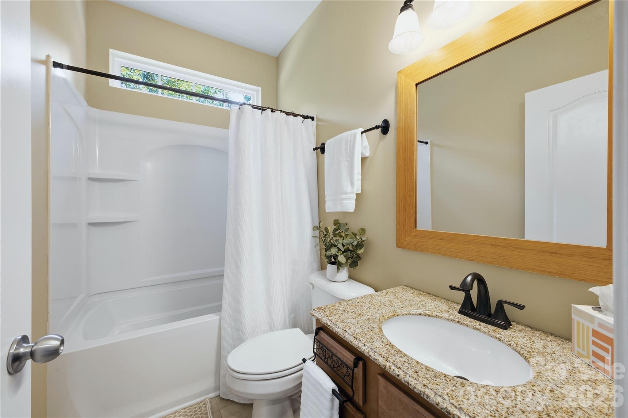 11019 King George Lane Property Photo 13
