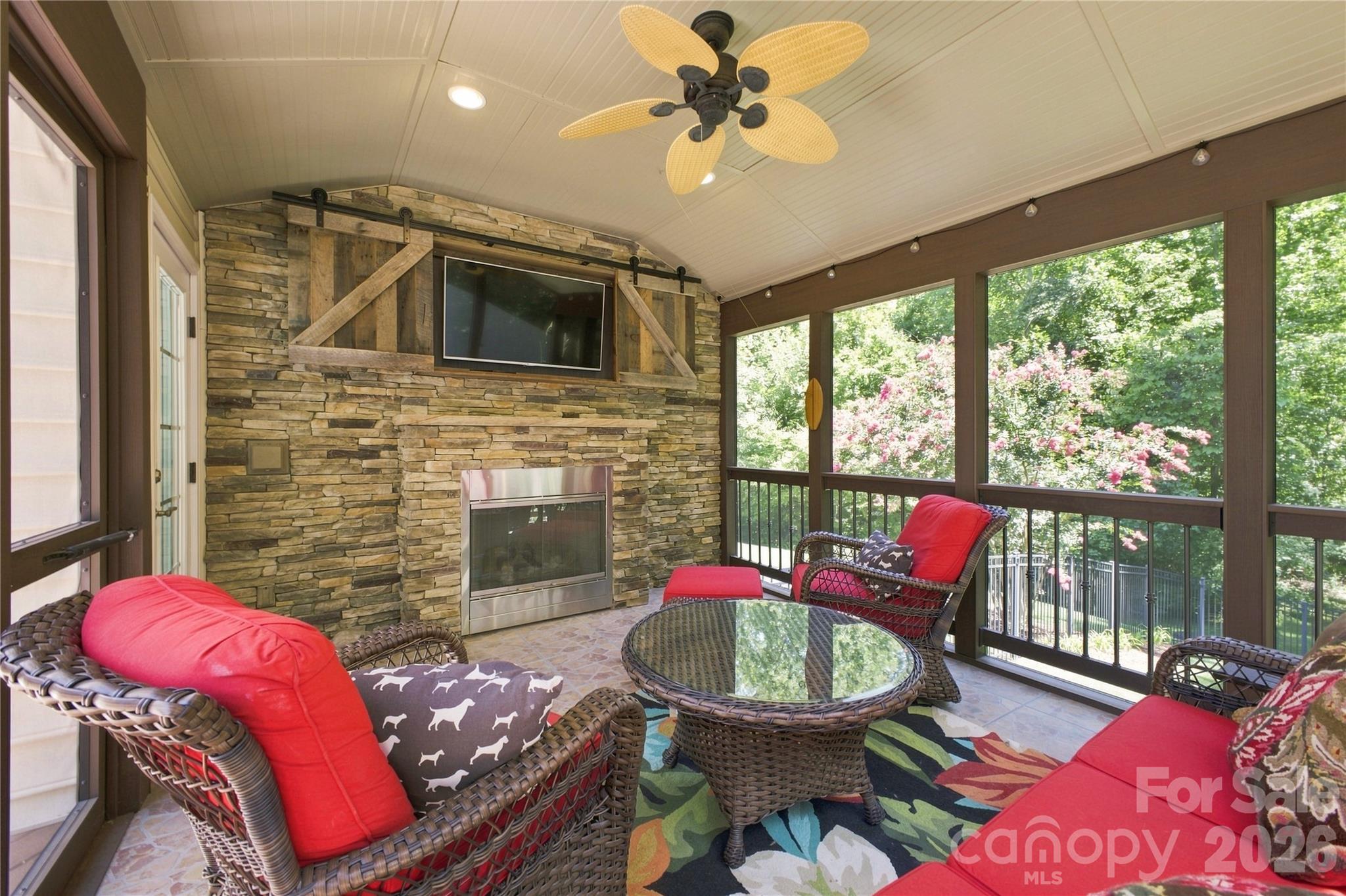 11019 King George Lane Property Photo 30