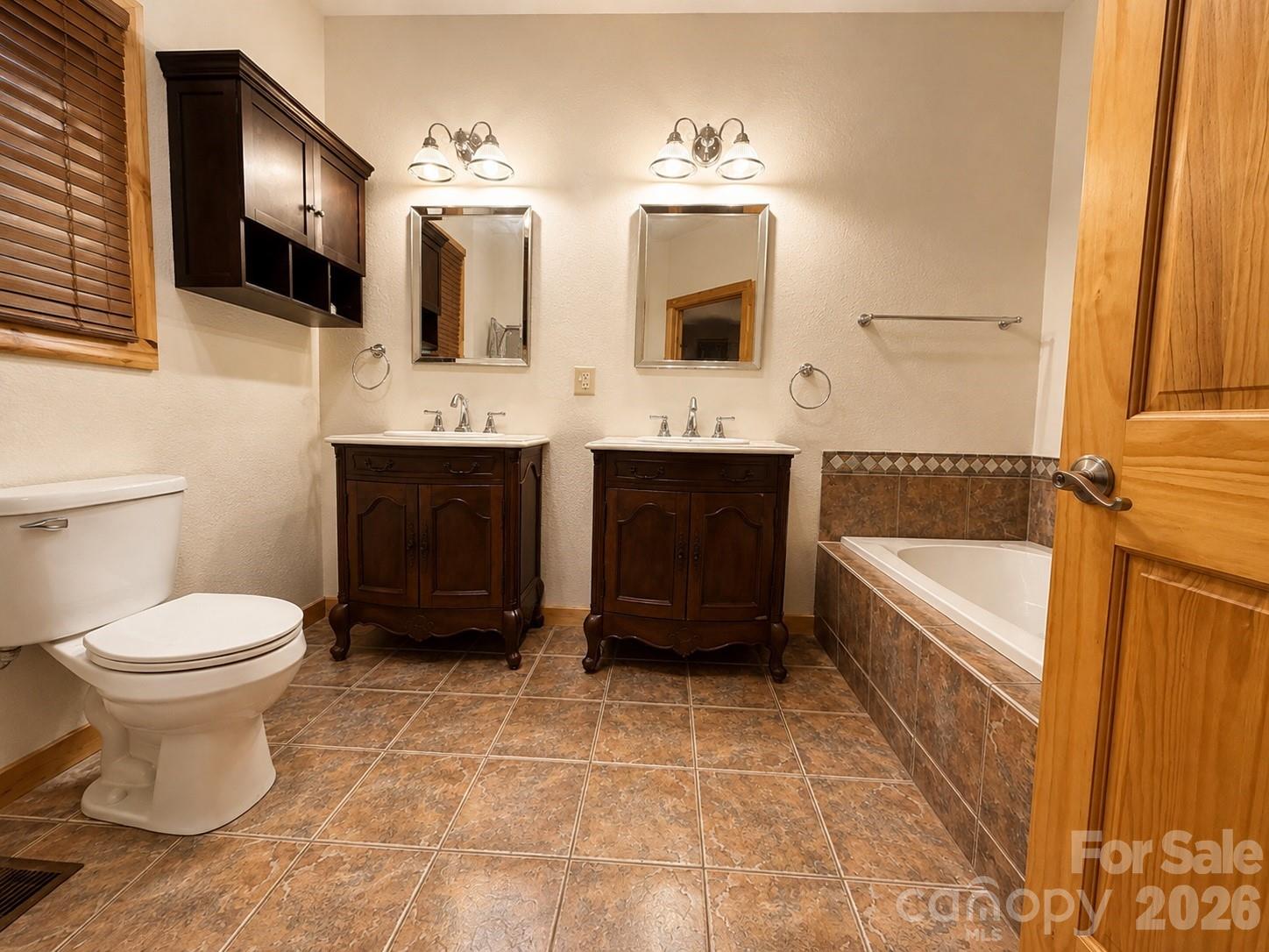 27 Apple Lane Property Photo 9