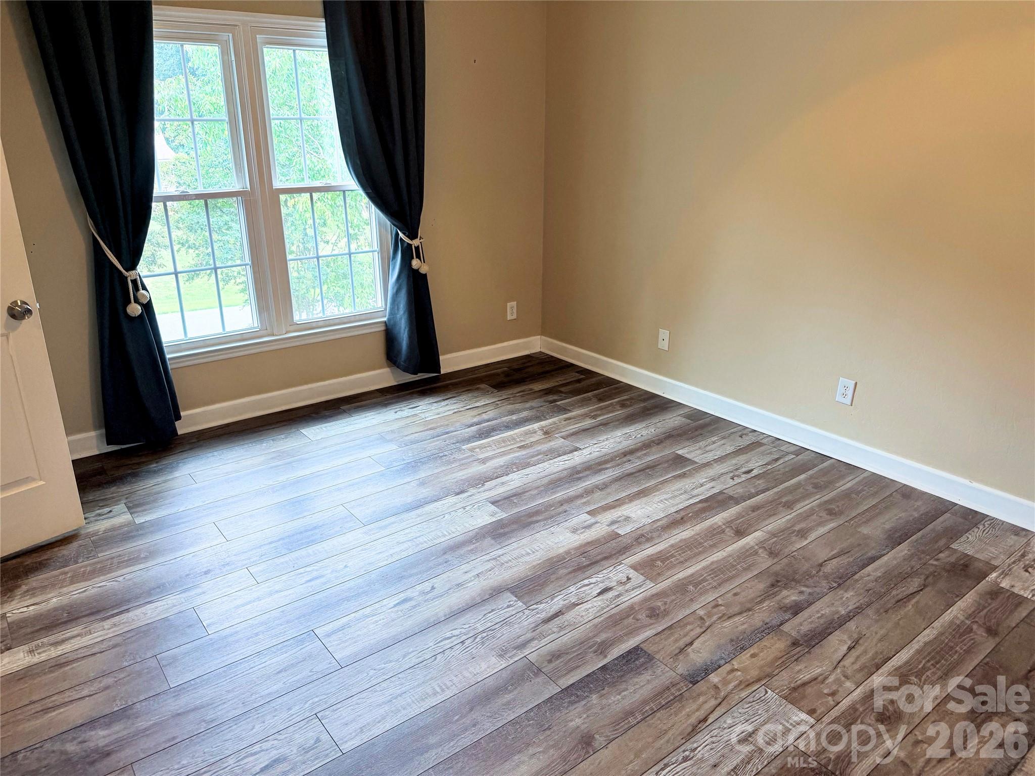 7605 Keating Drive Property Photo 28