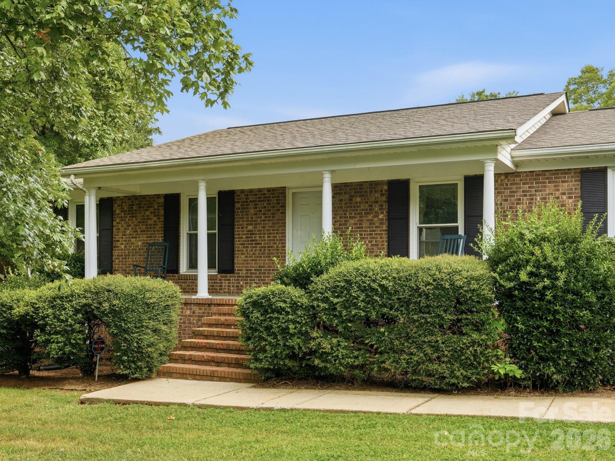 1807 NW Alamance Drive 103 Property Photo 1