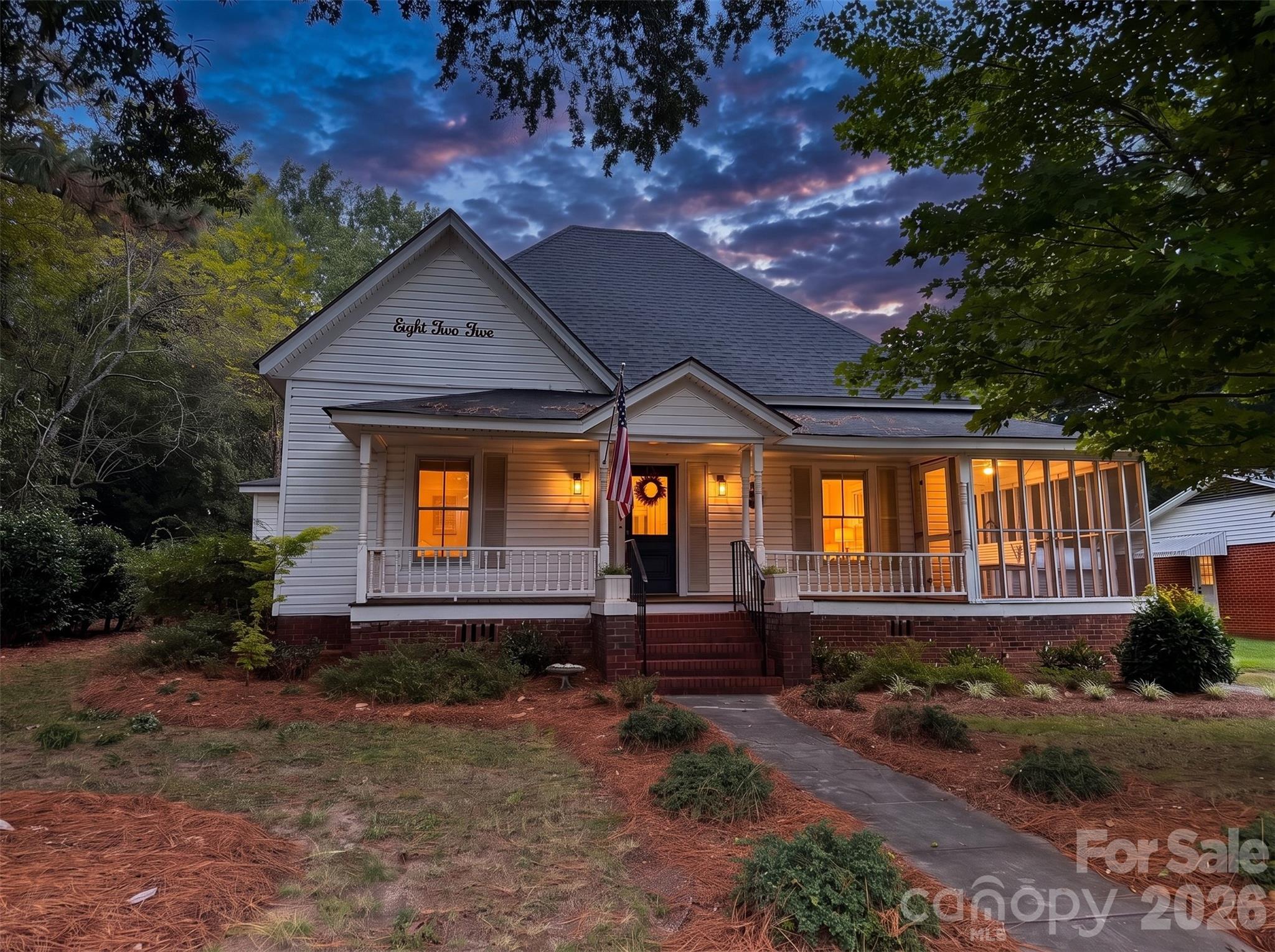 825 Montgomery Avenue Property Photo 1