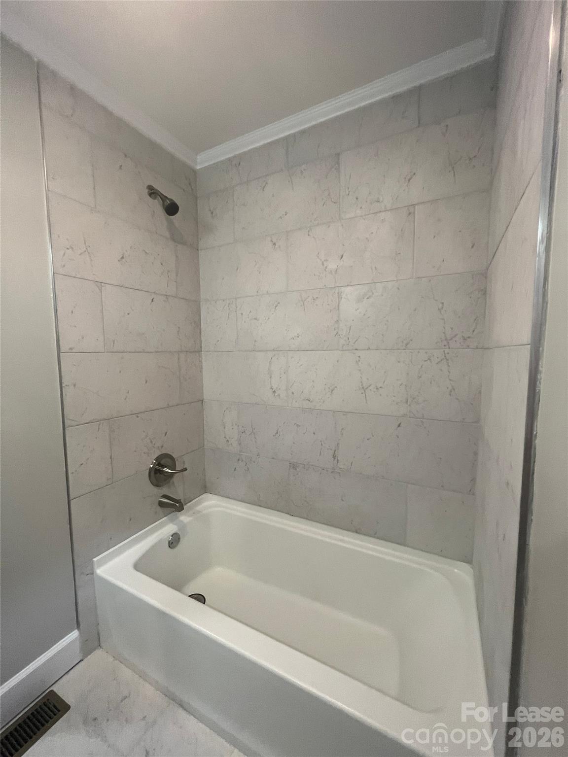 1300 Main Street 3 Property Photo 6