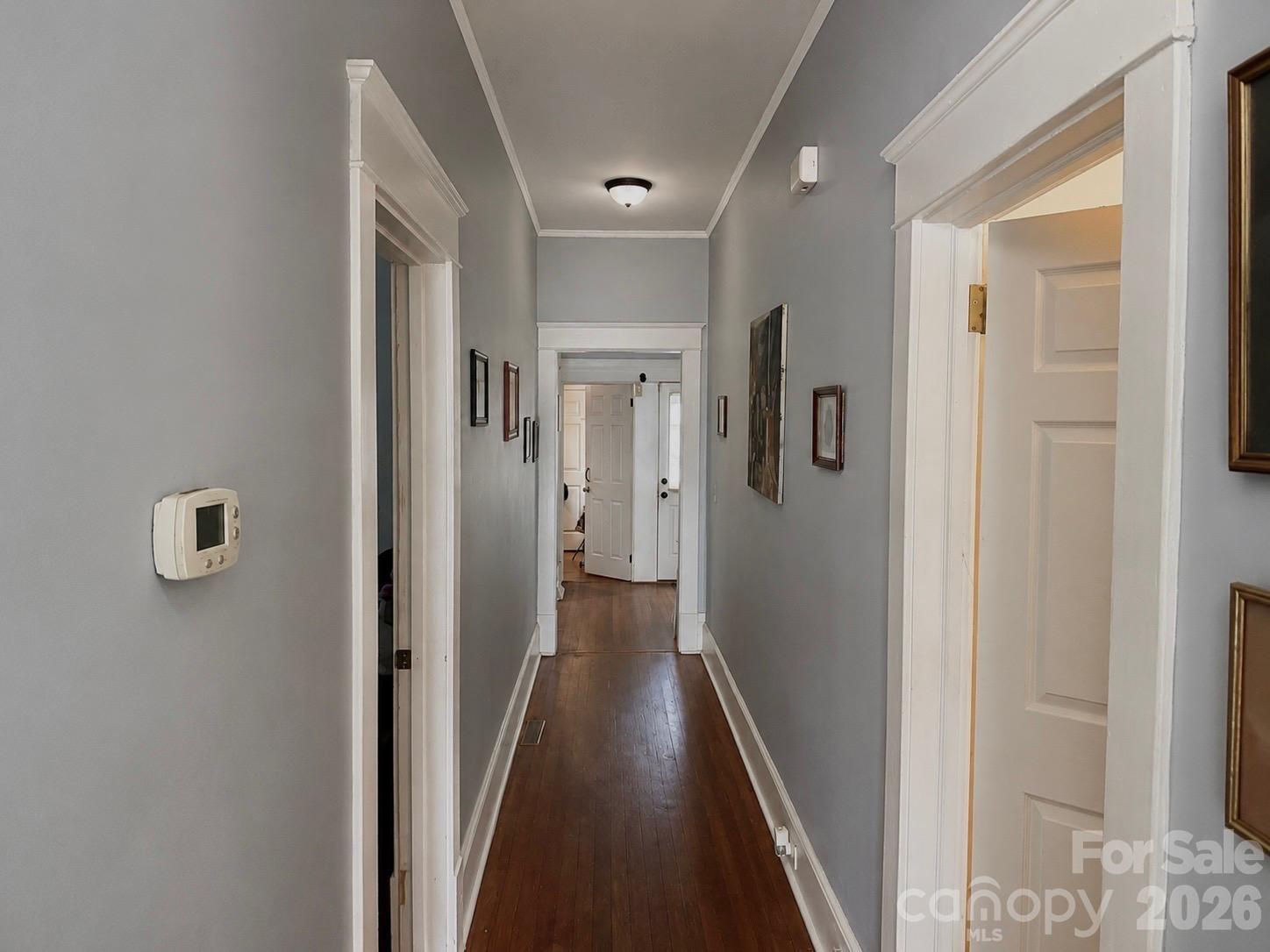 611 W Monroe Street Property Photo 5