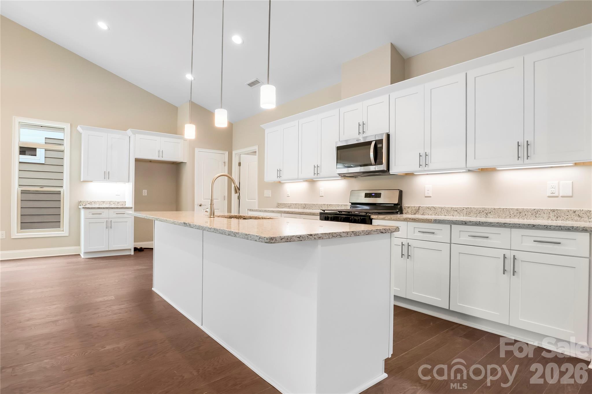 827b Wynnshire Drive 65 Property Photo 5