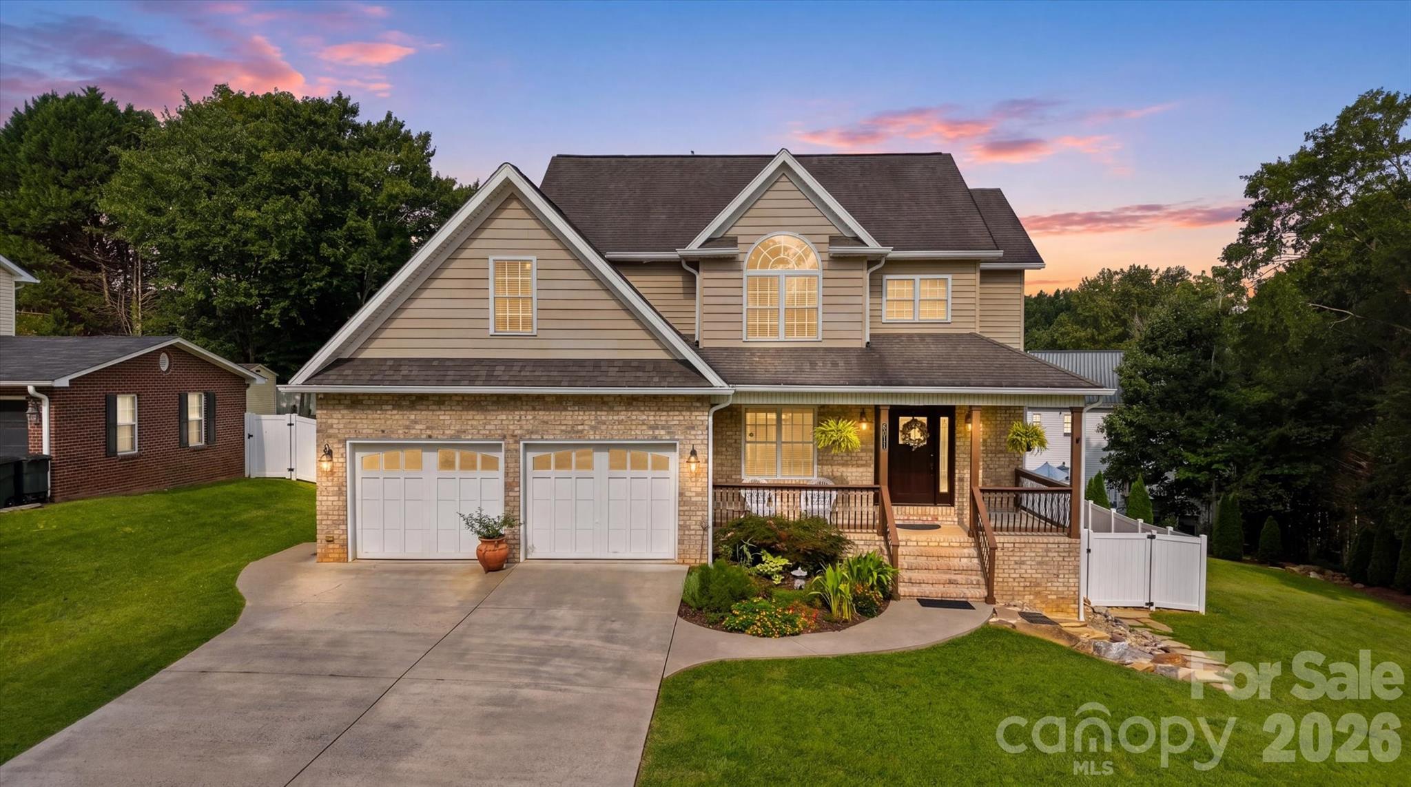 6011 Dockside Drive Property Photo 1