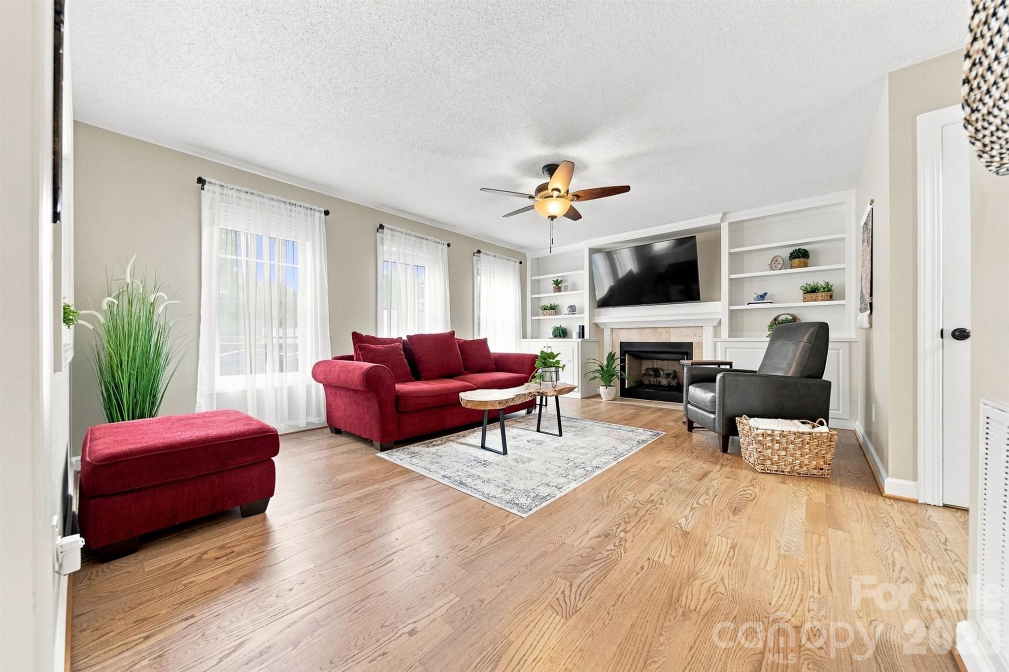 6011 Dockside Drive Property Photo 8