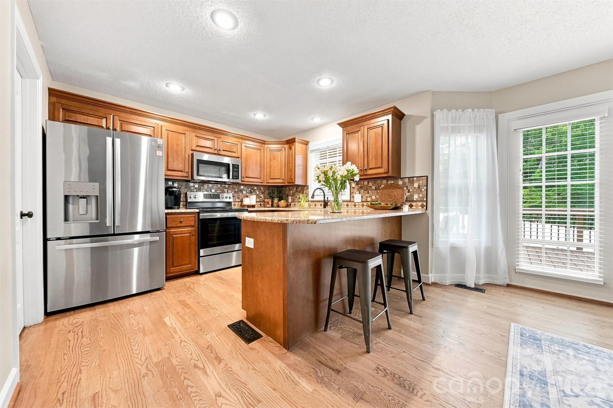 6011 Dockside Drive Property Photo 12