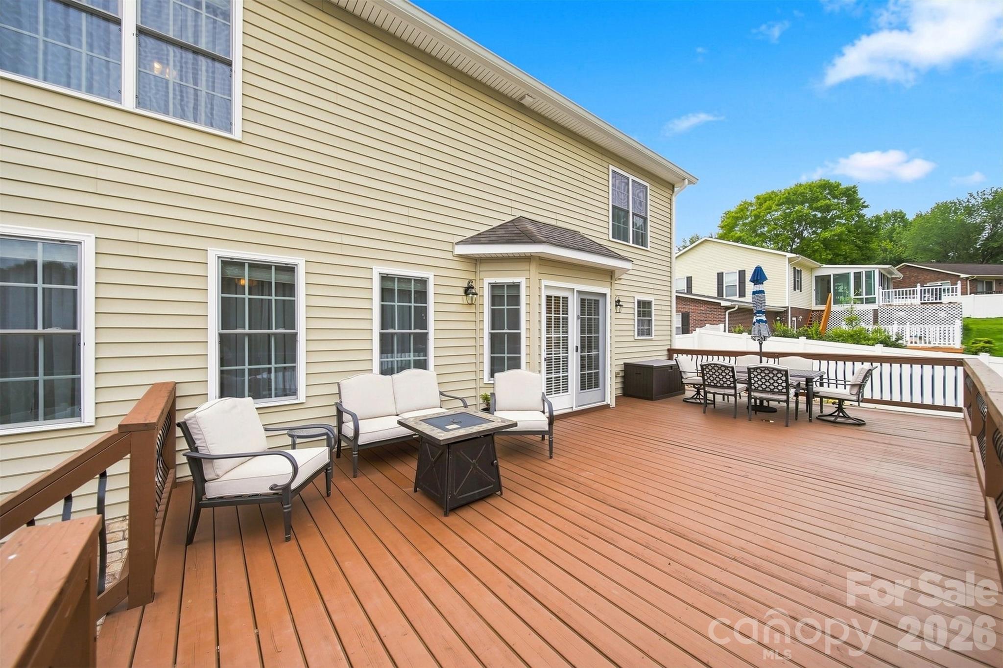 6011 Dockside Drive Property Photo 35