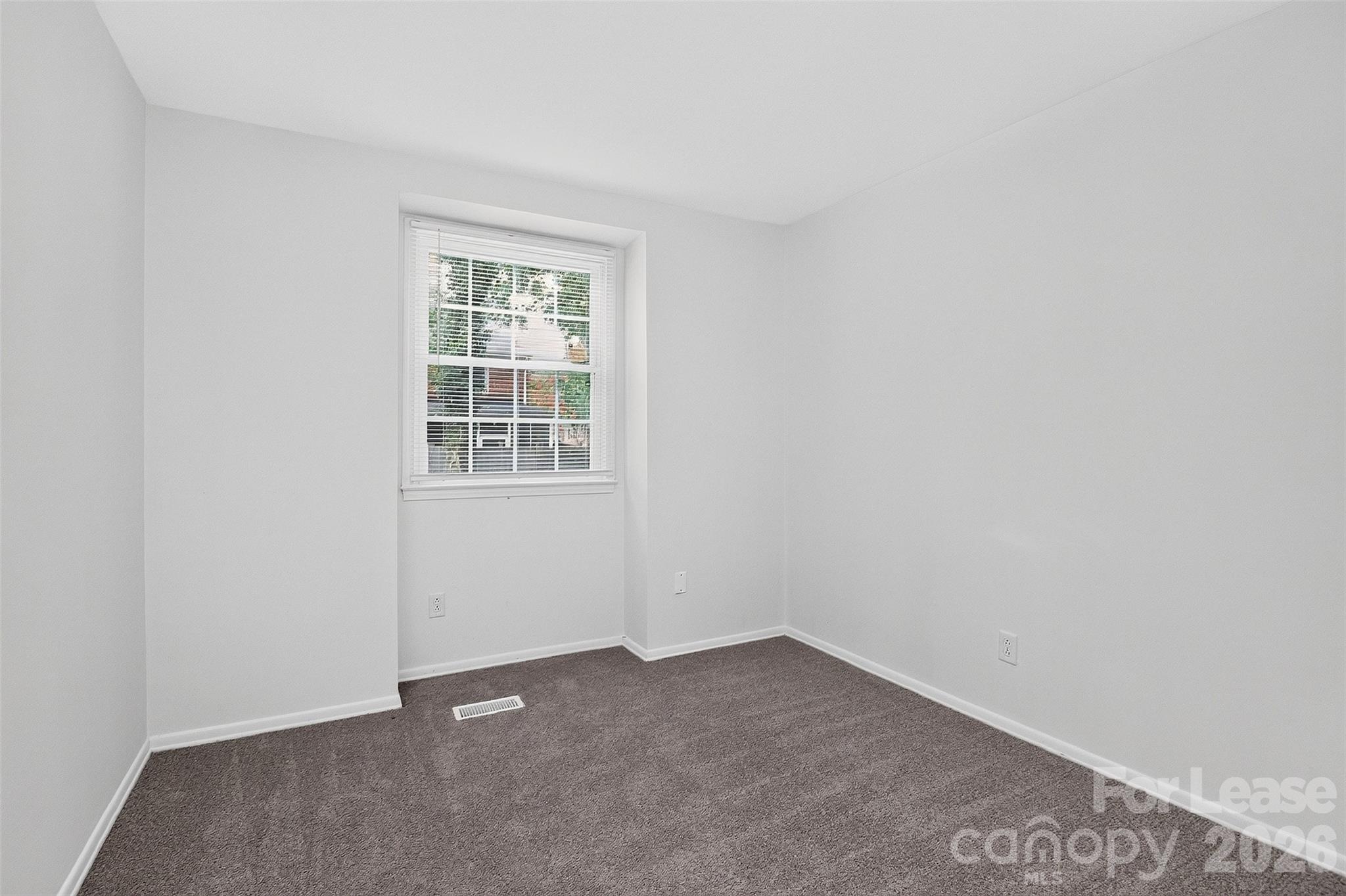 8322 Knights Bridge Road Property Photo 16