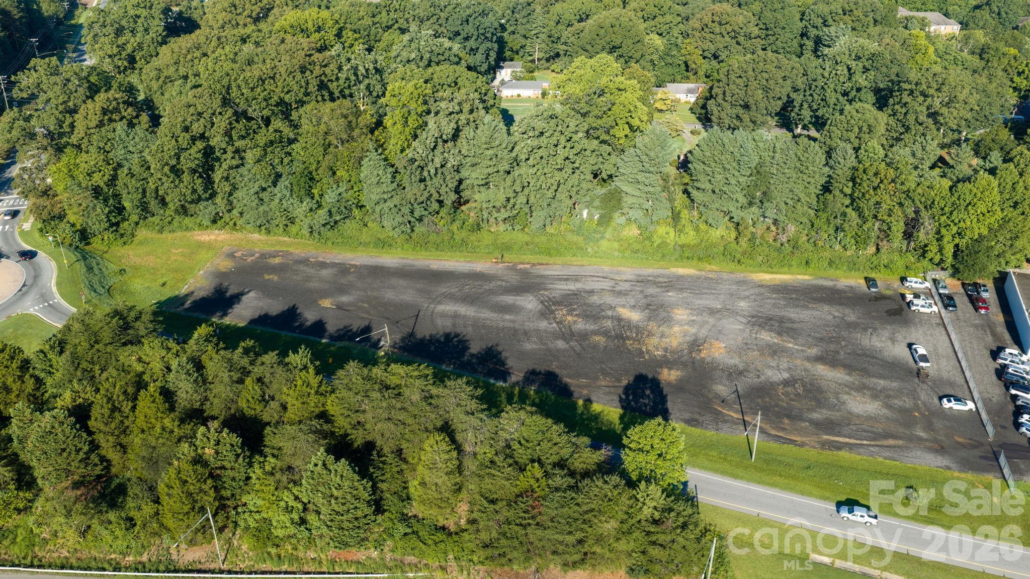 3196 Peters Creek Parkway Property Photo 4