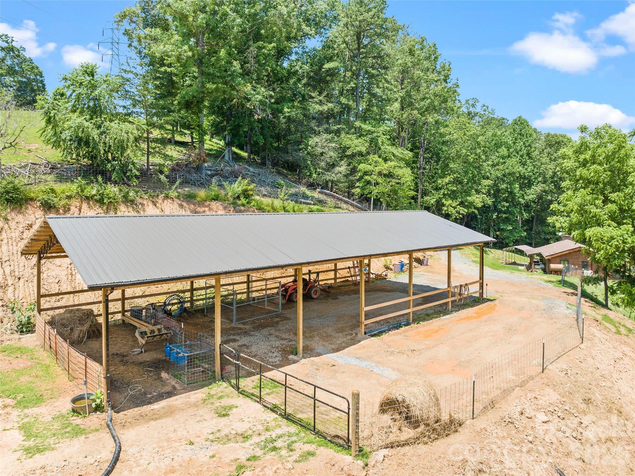 367 Robinson Road Property Photo 17