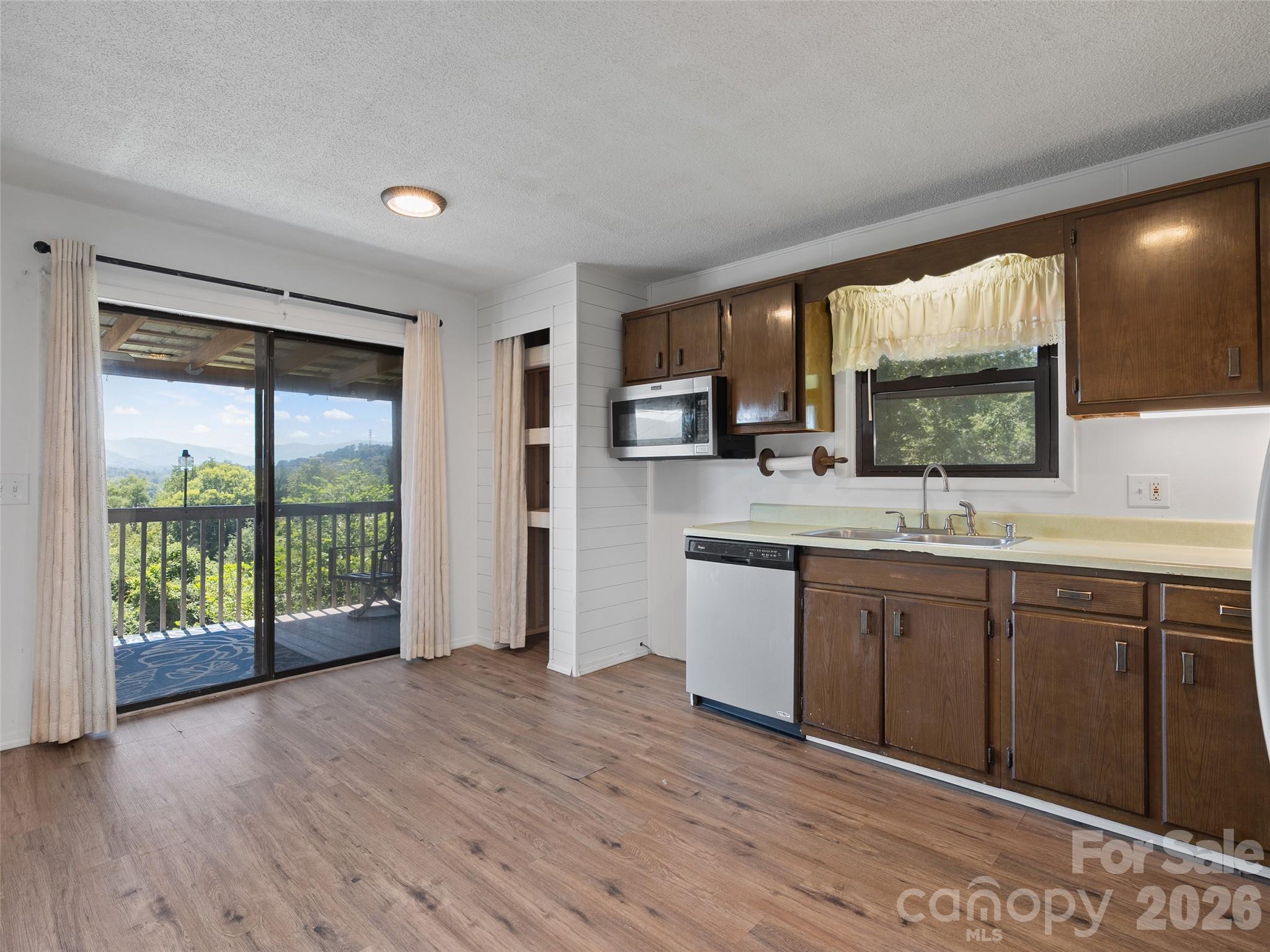 83 Rocky Street Property Photo 10