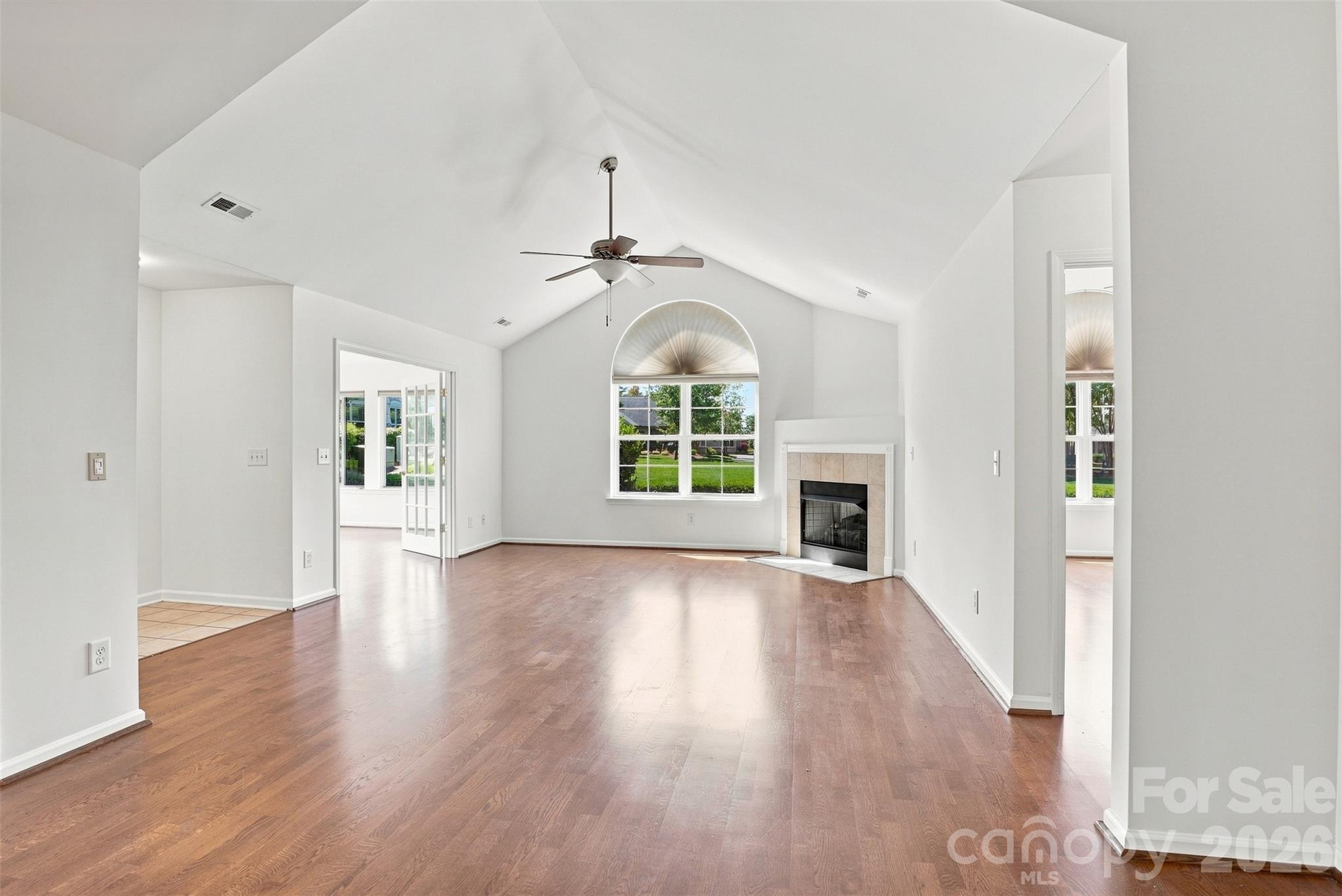 821 Ledgestone Court Property Photo 6