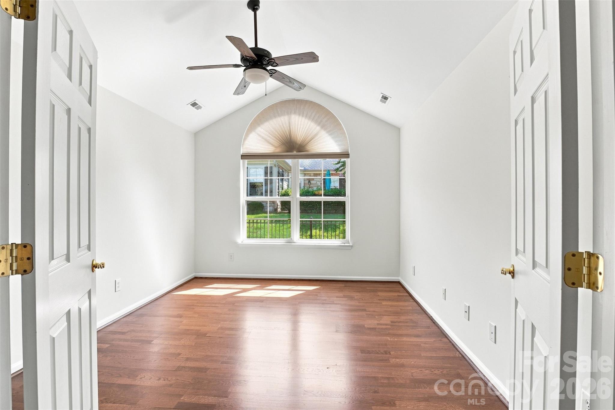 821 Ledgestone Court Property Photo 14
