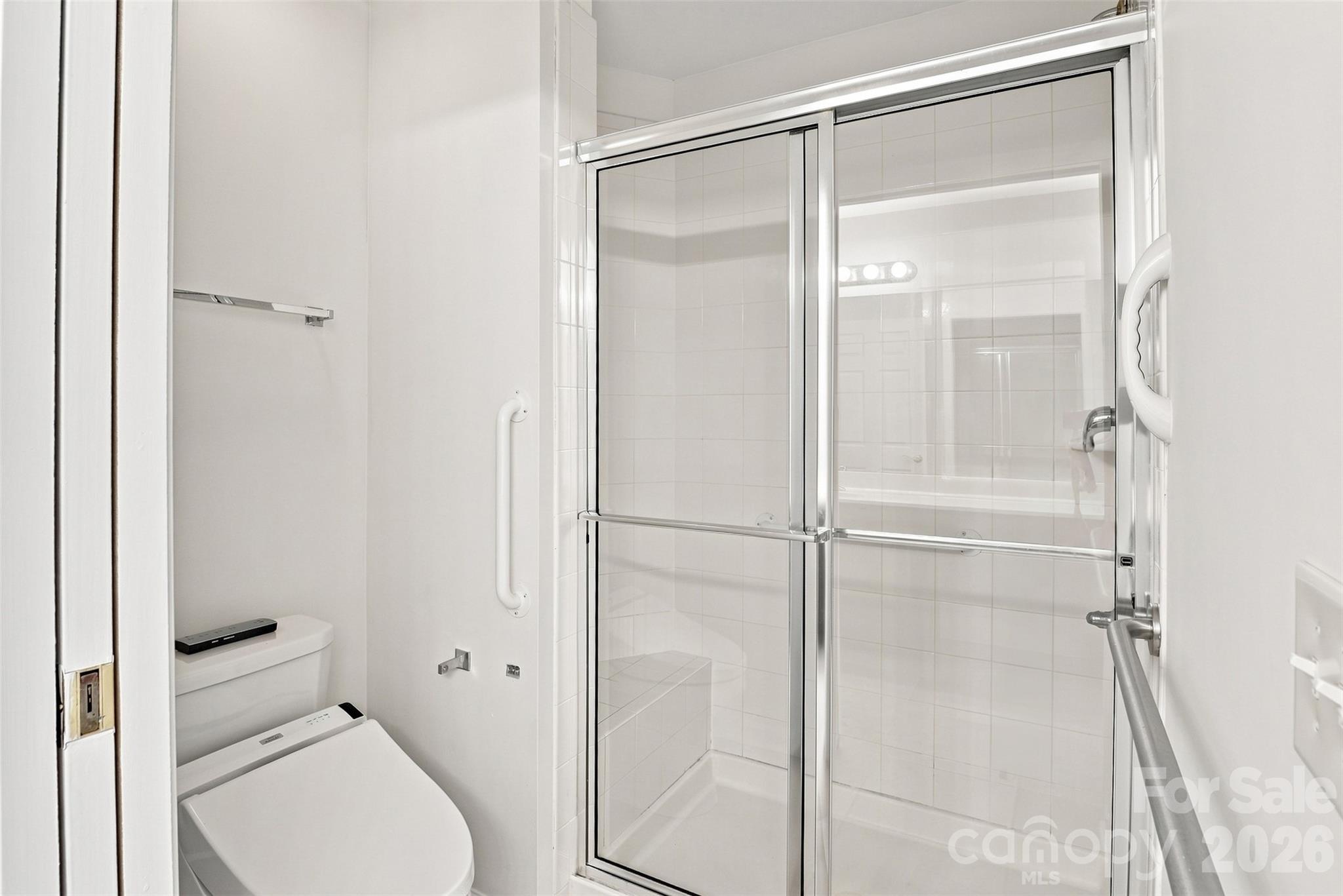 821 Ledgestone Court Property Photo 24