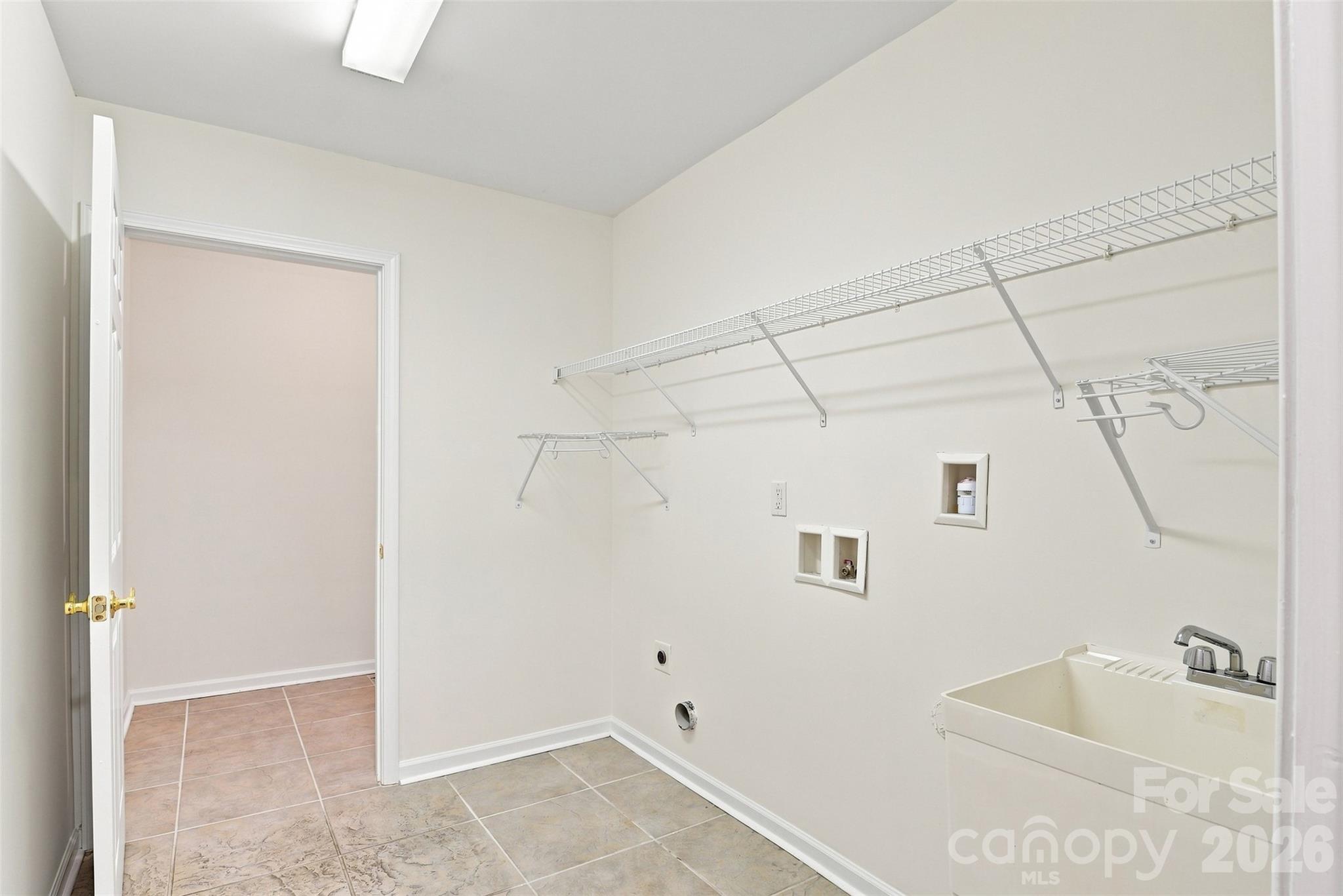 821 Ledgestone Court Property Photo 31