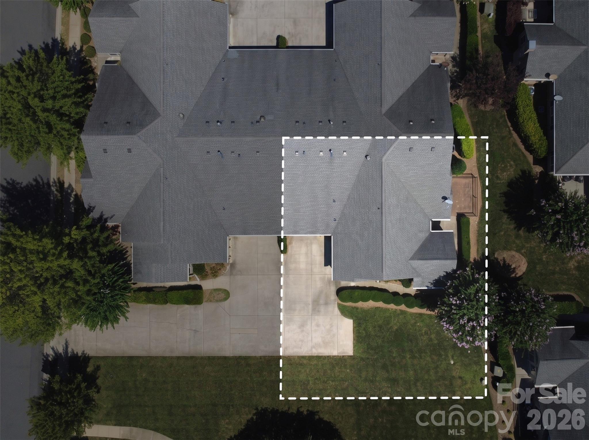 821 Ledgestone Court Property Photo 39
