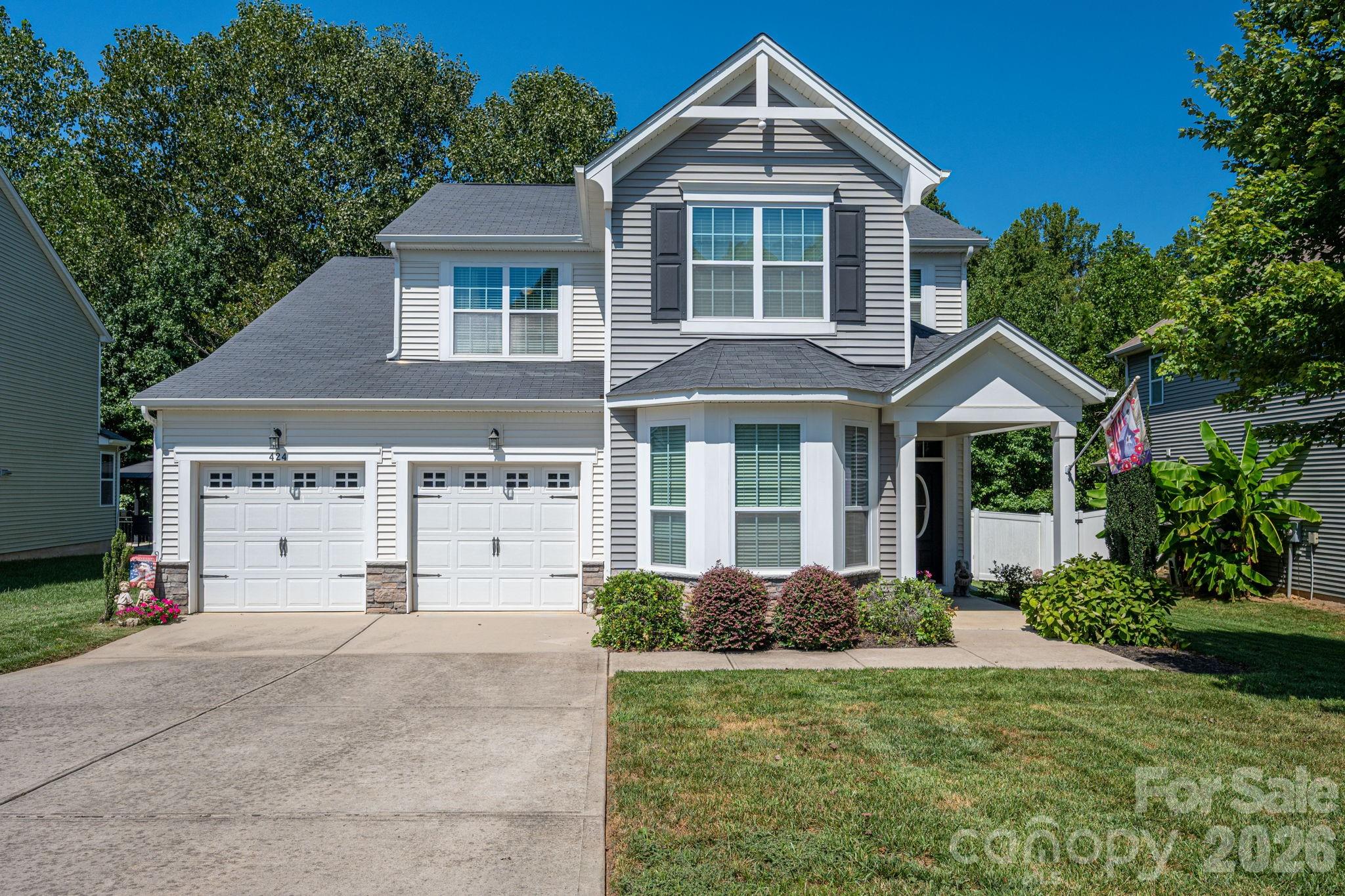 424 Planters Way Property Photo 1
