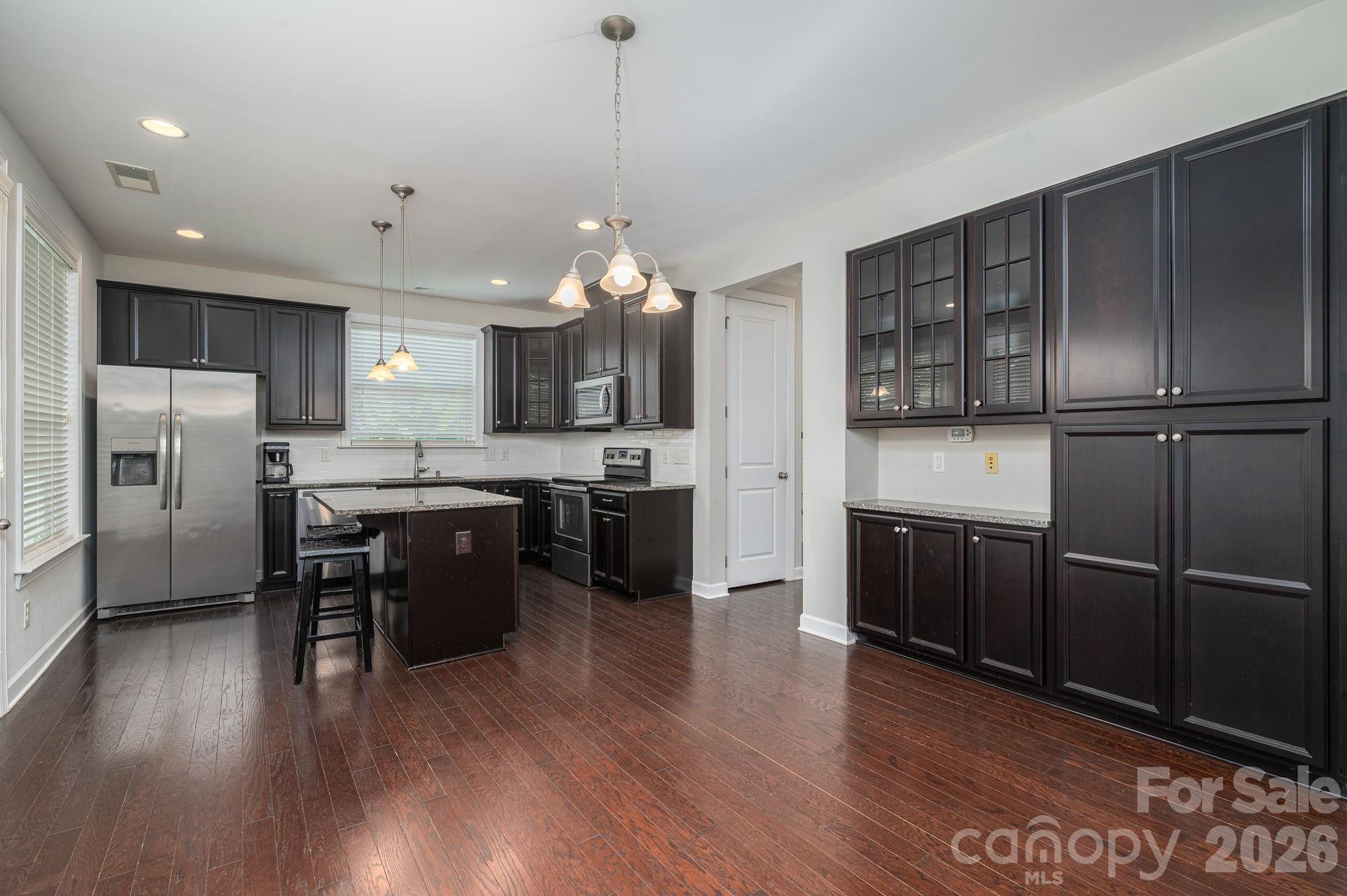 424 Planters Way Property Photo 8