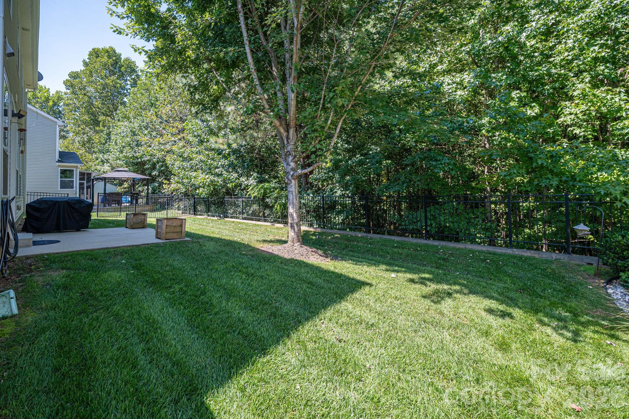424 Planters Way Property Photo 37