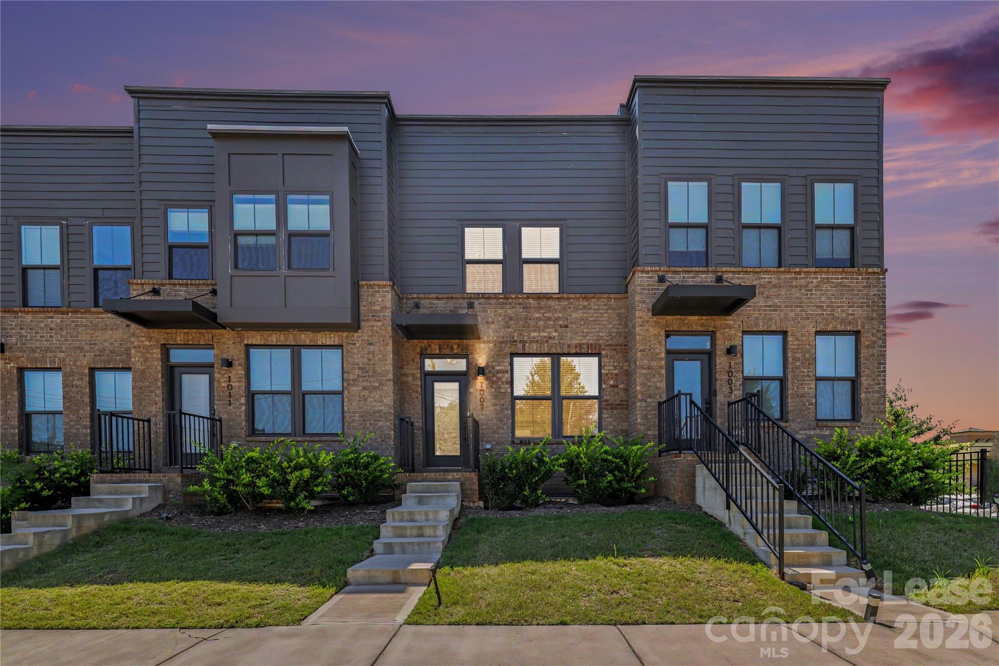 4419020 Property Photo 2