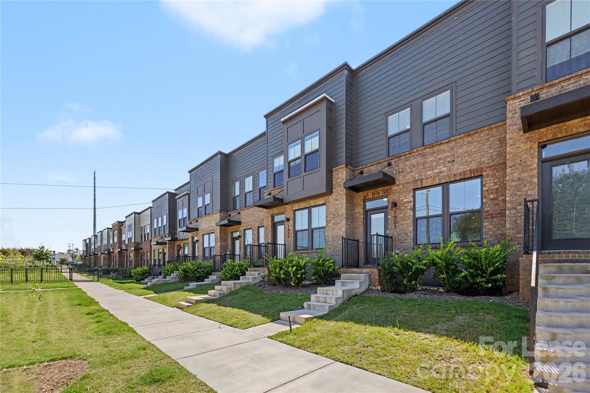 4419020 Property Photo 3