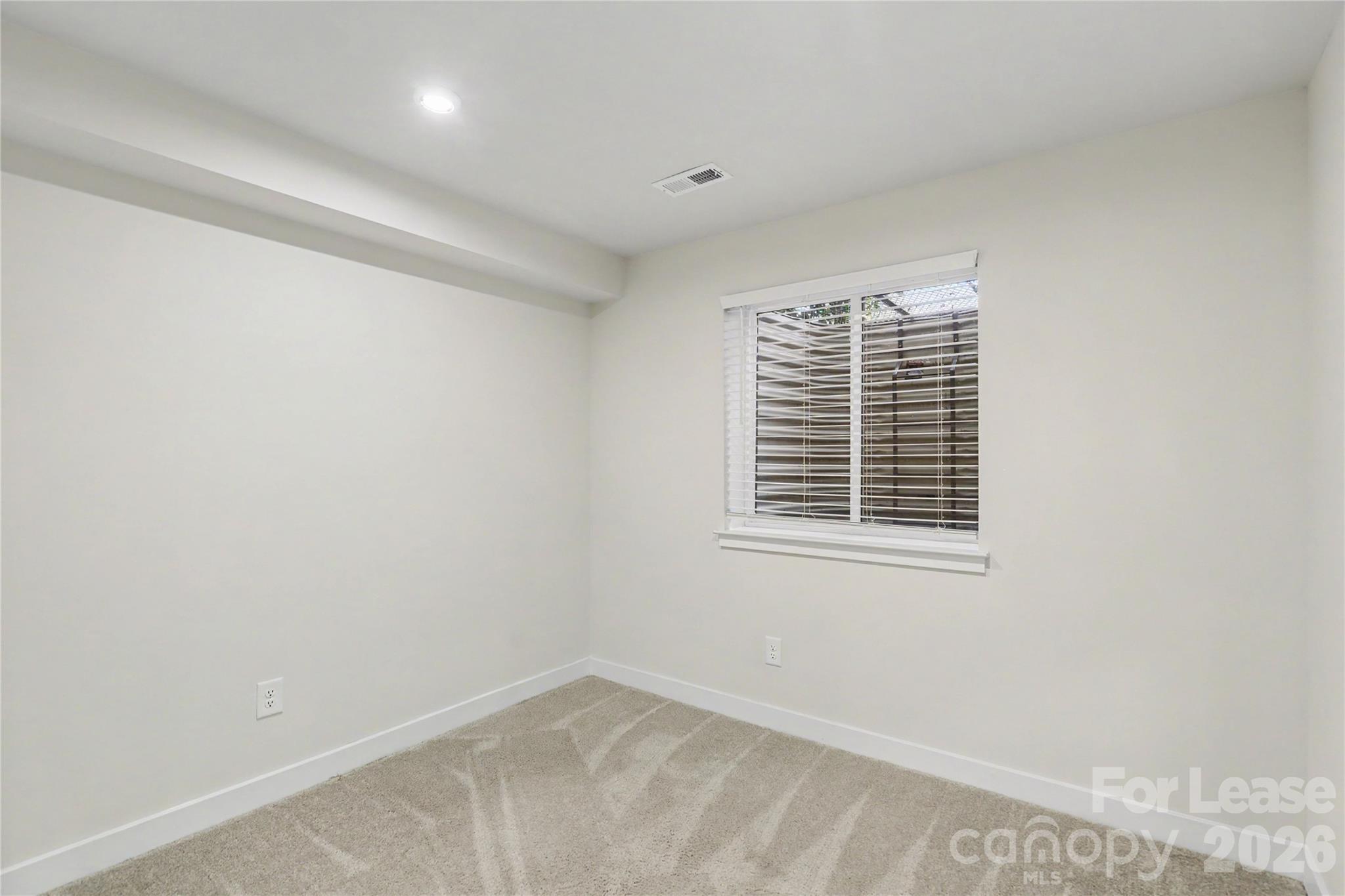 4419020 Property Photo 11