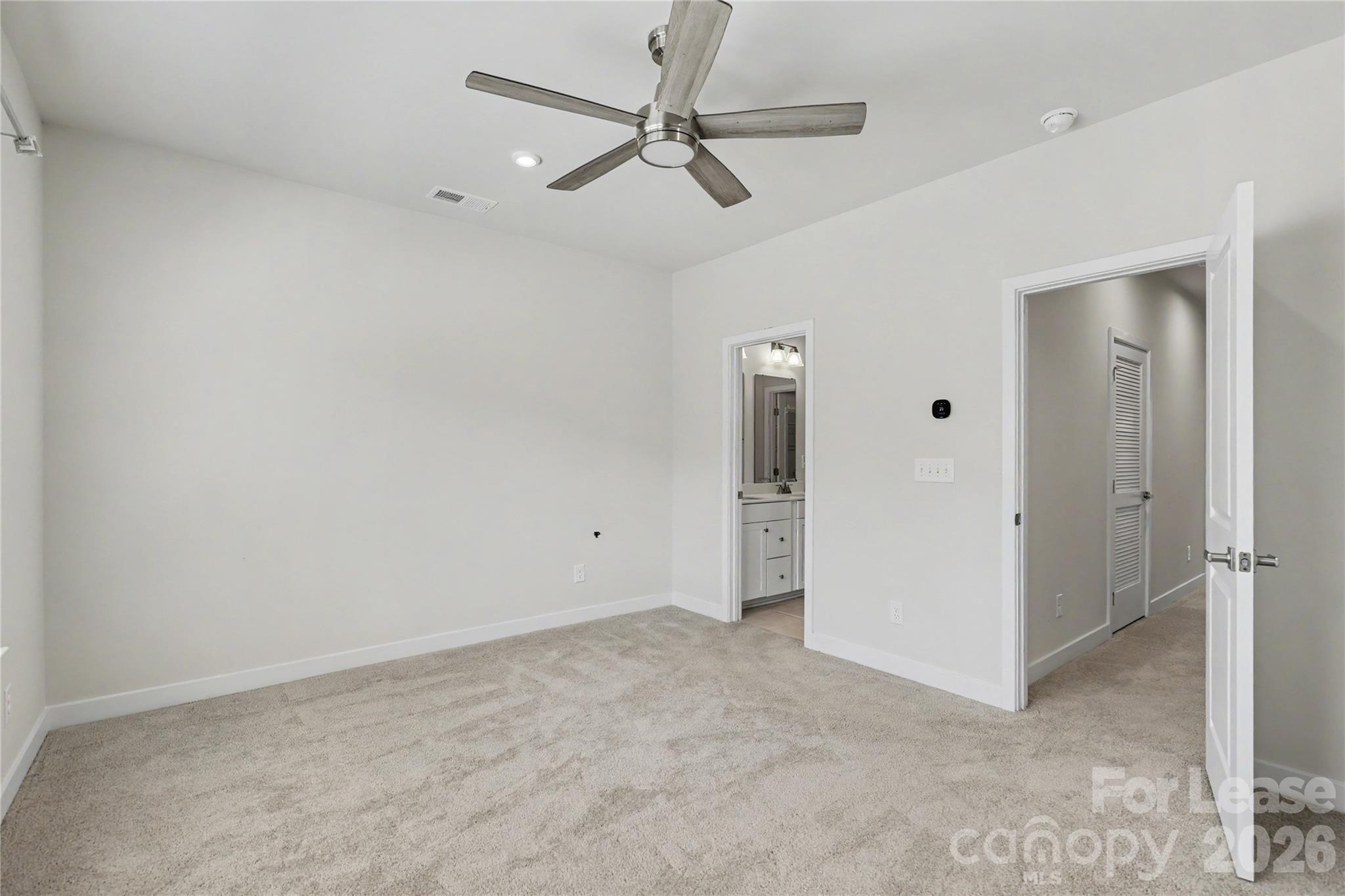 4419020 Property Photo 24