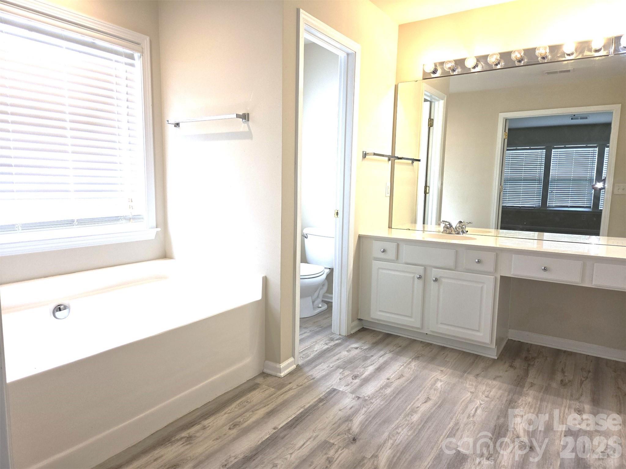 11120 Maplehurst Drive Property Photo 16