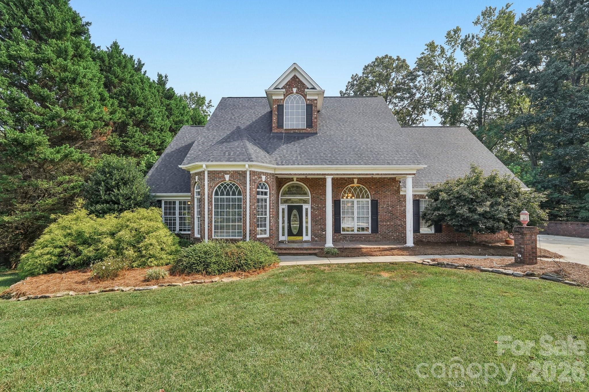 5505 Hickory Leaf Court Property Photo 1