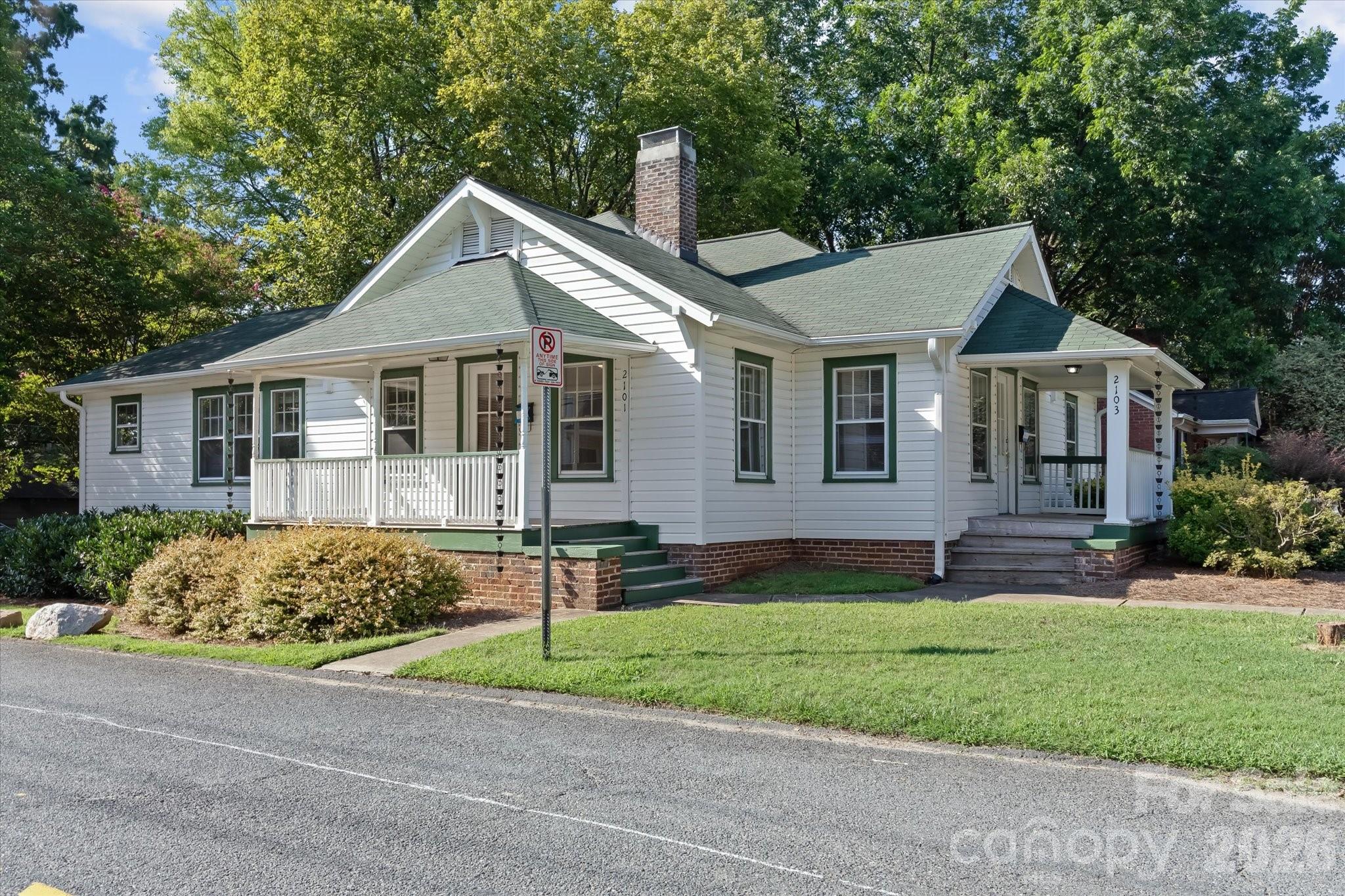 2101 Kenilworth Avenue Property Photo 1