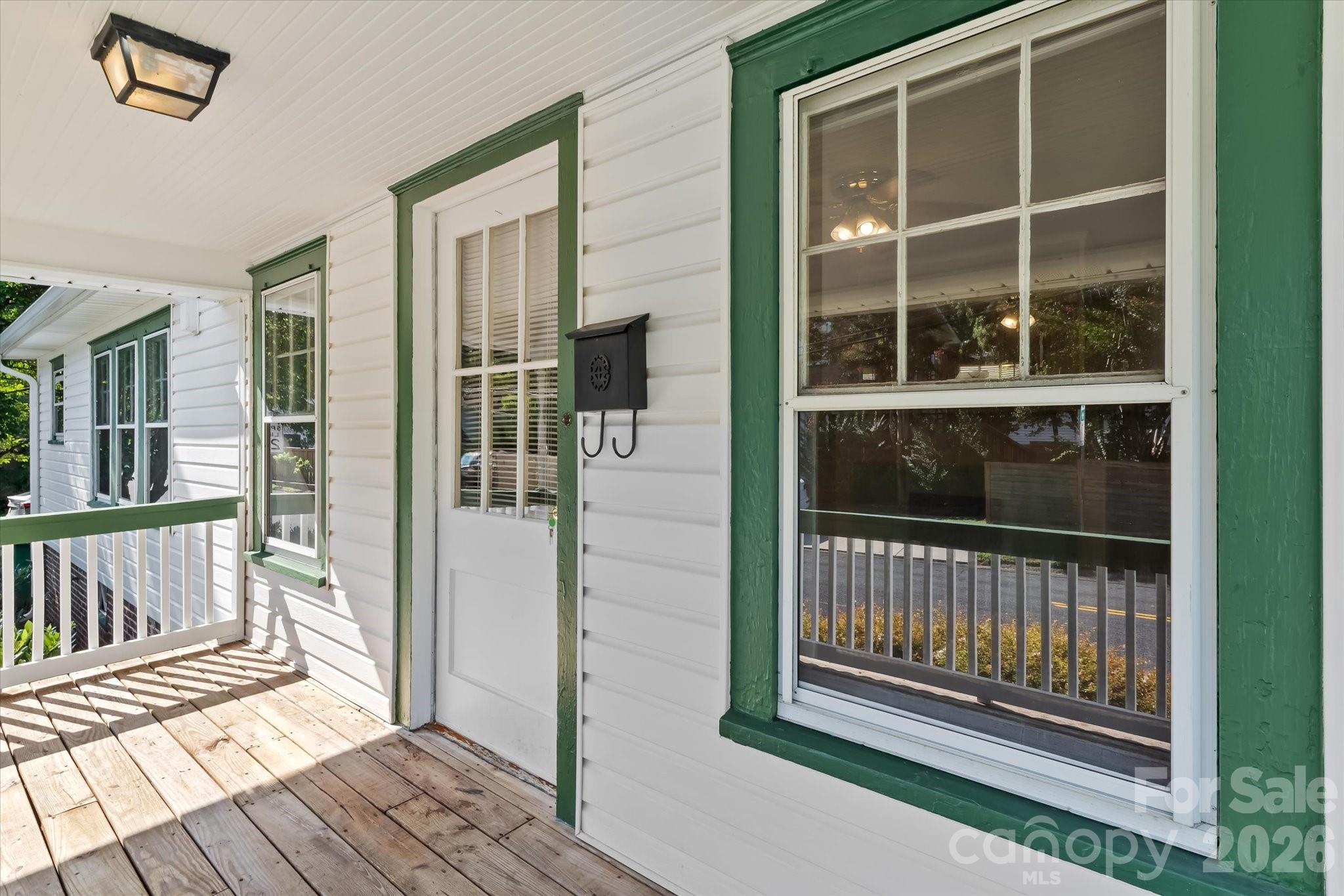 2101 Kenilworth Avenue Property Photo 2