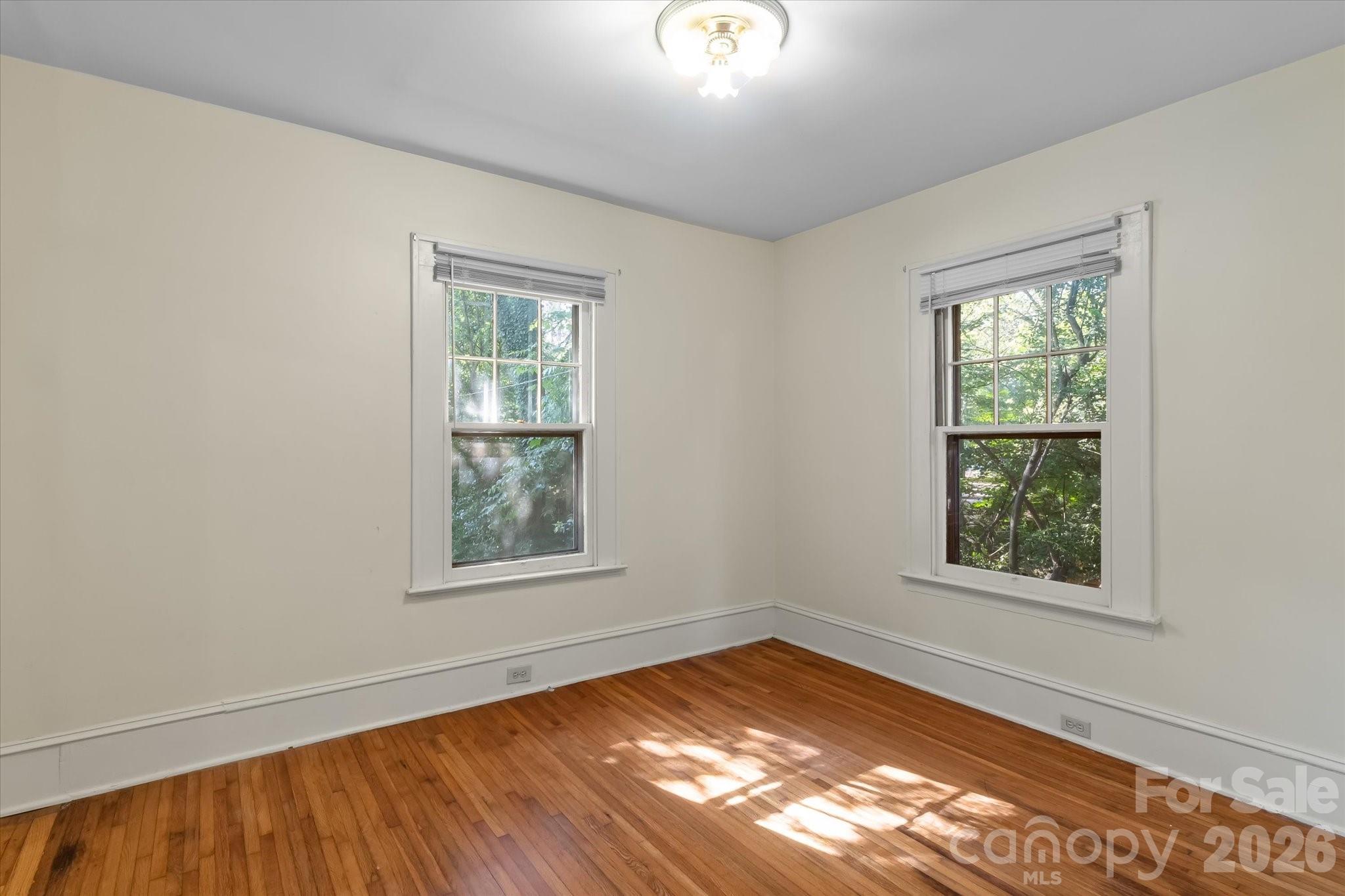 2101 Kenilworth Avenue Property Photo 16