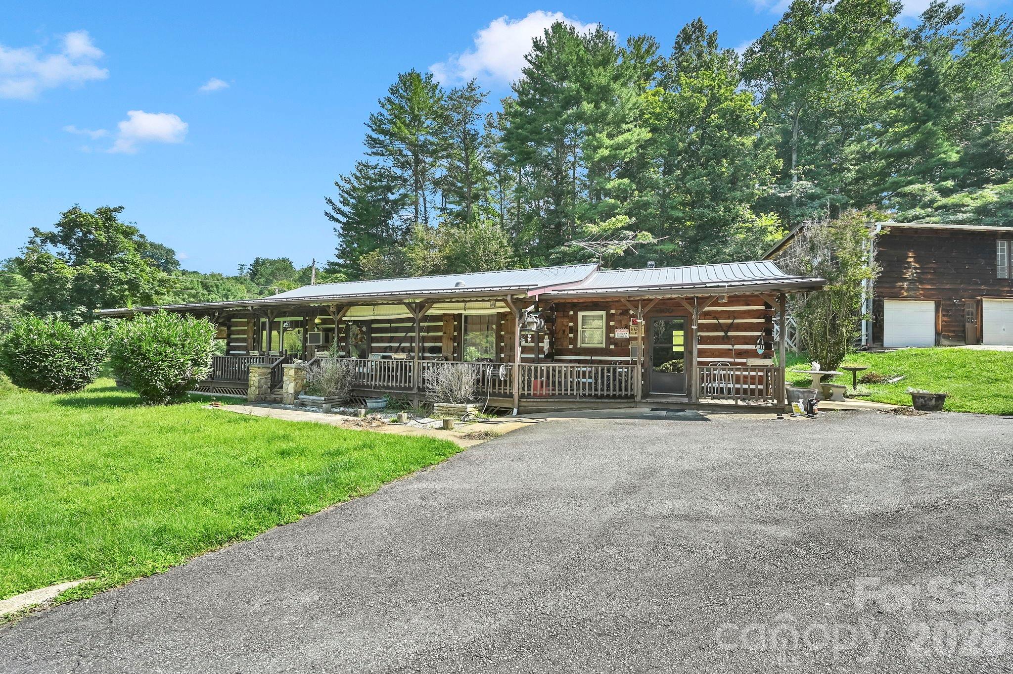 3421 & 3423 Rector Corner Road Property Photo 2