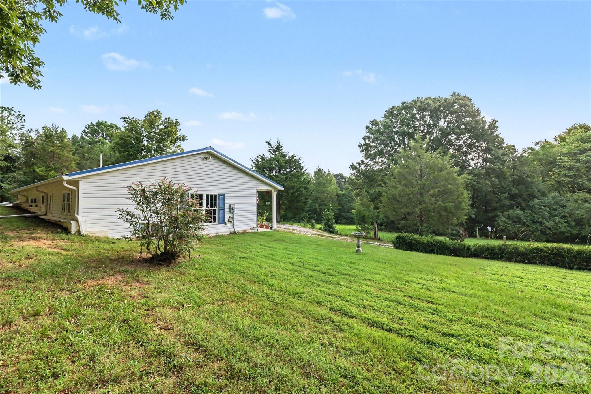 9324 Simpson Road Property Photo 1