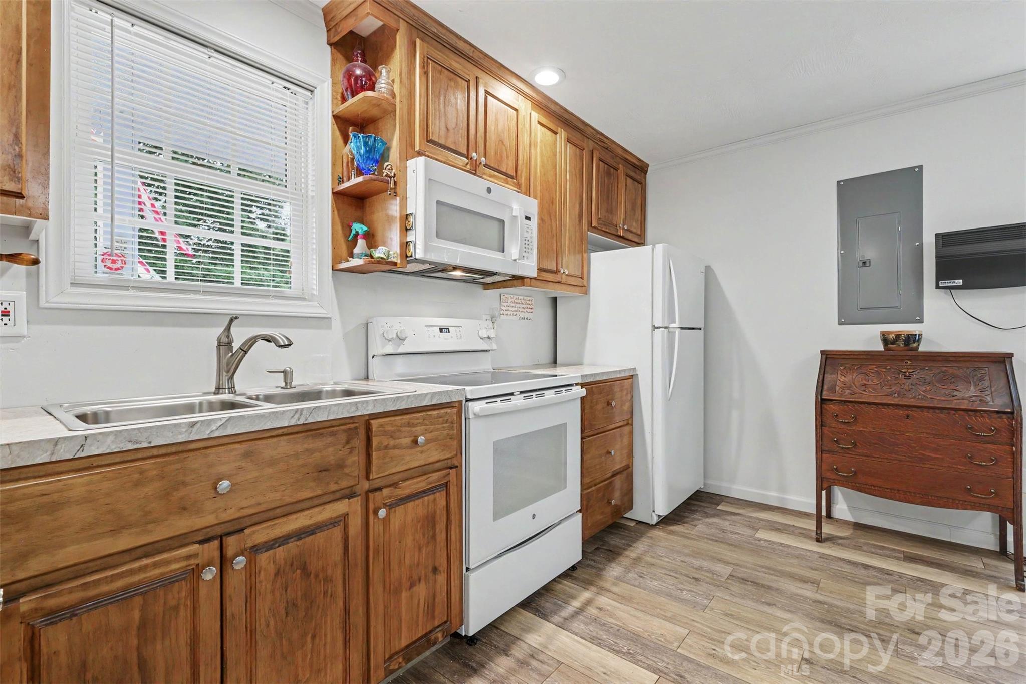 9324 Simpson Road Property Photo 3