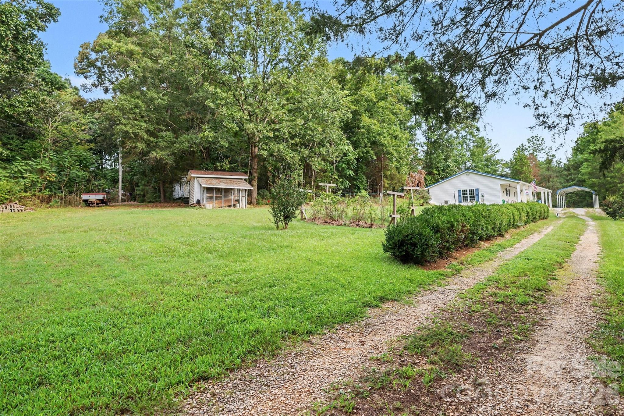 9324 Simpson Road Property Photo 9