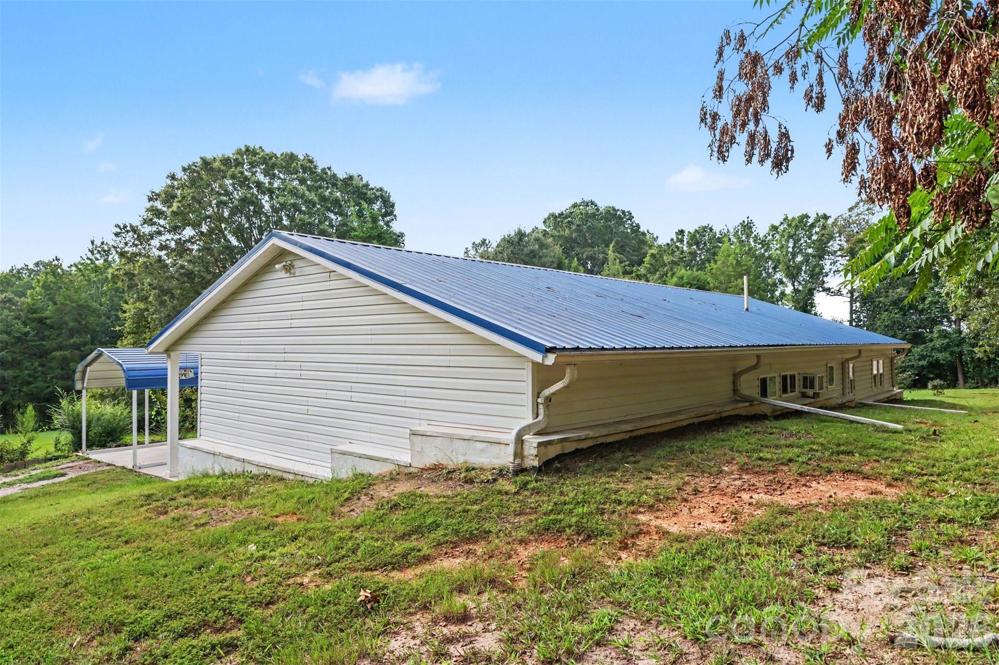9324 Simpson Road Property Photo 12