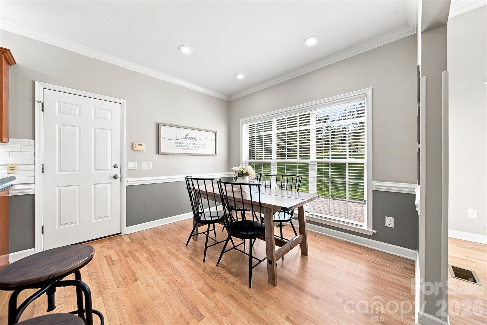 1221 Willow Creek Drive Property Photo 13