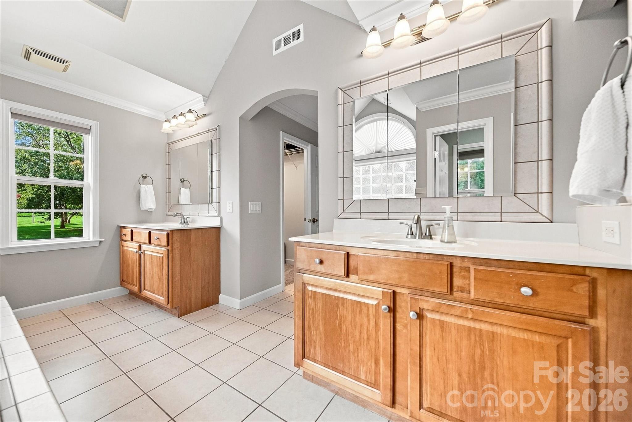 1221 Willow Creek Drive Property Photo 28