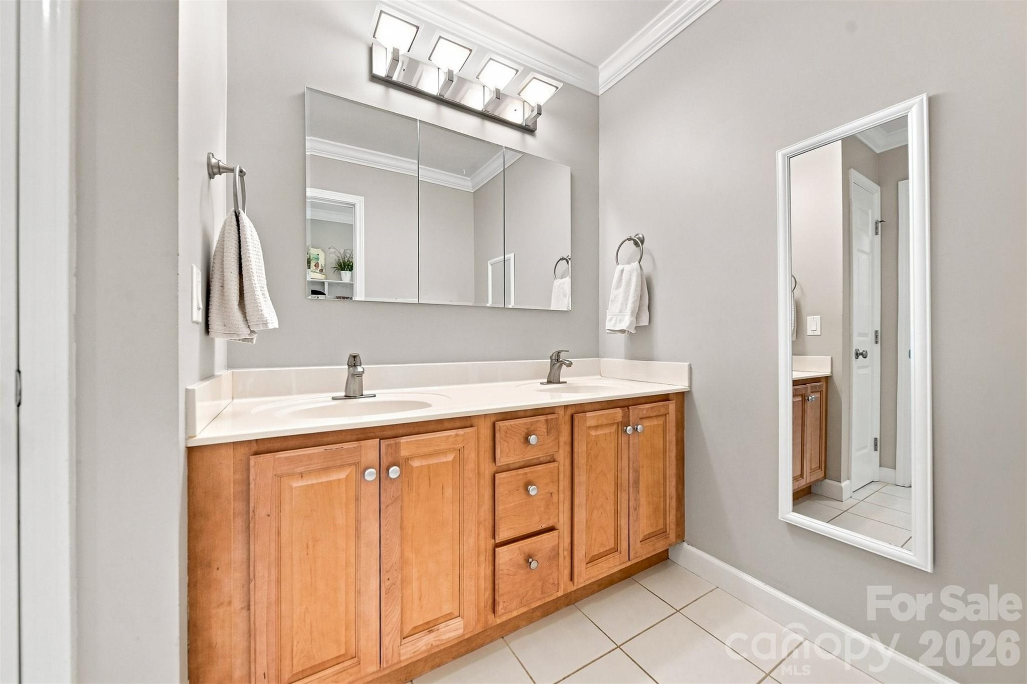 1221 Willow Creek Drive Property Photo 30