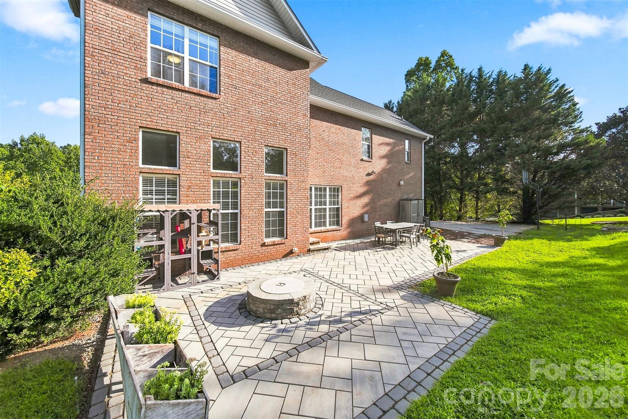 1221 Willow Creek Drive Property Photo 45