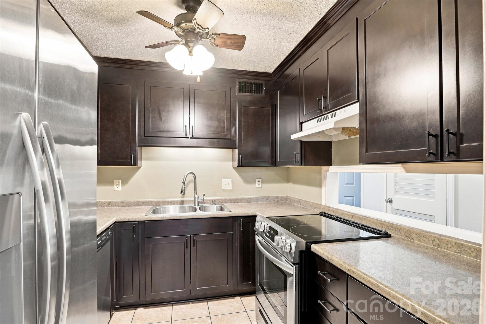 140 Lake Concord Road D8 Property Photo 10