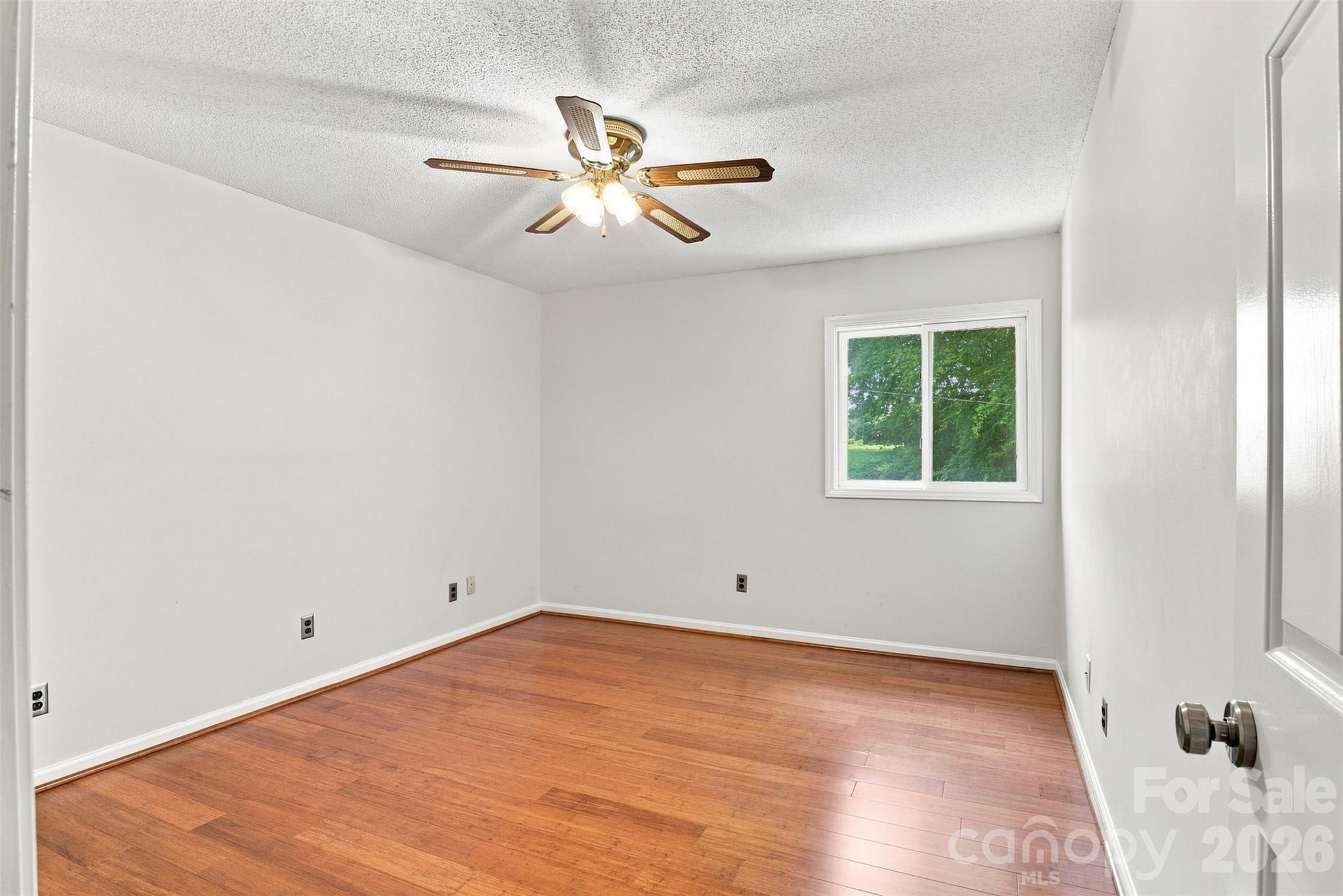 140 Lake Concord Road D8 Property Photo 15
